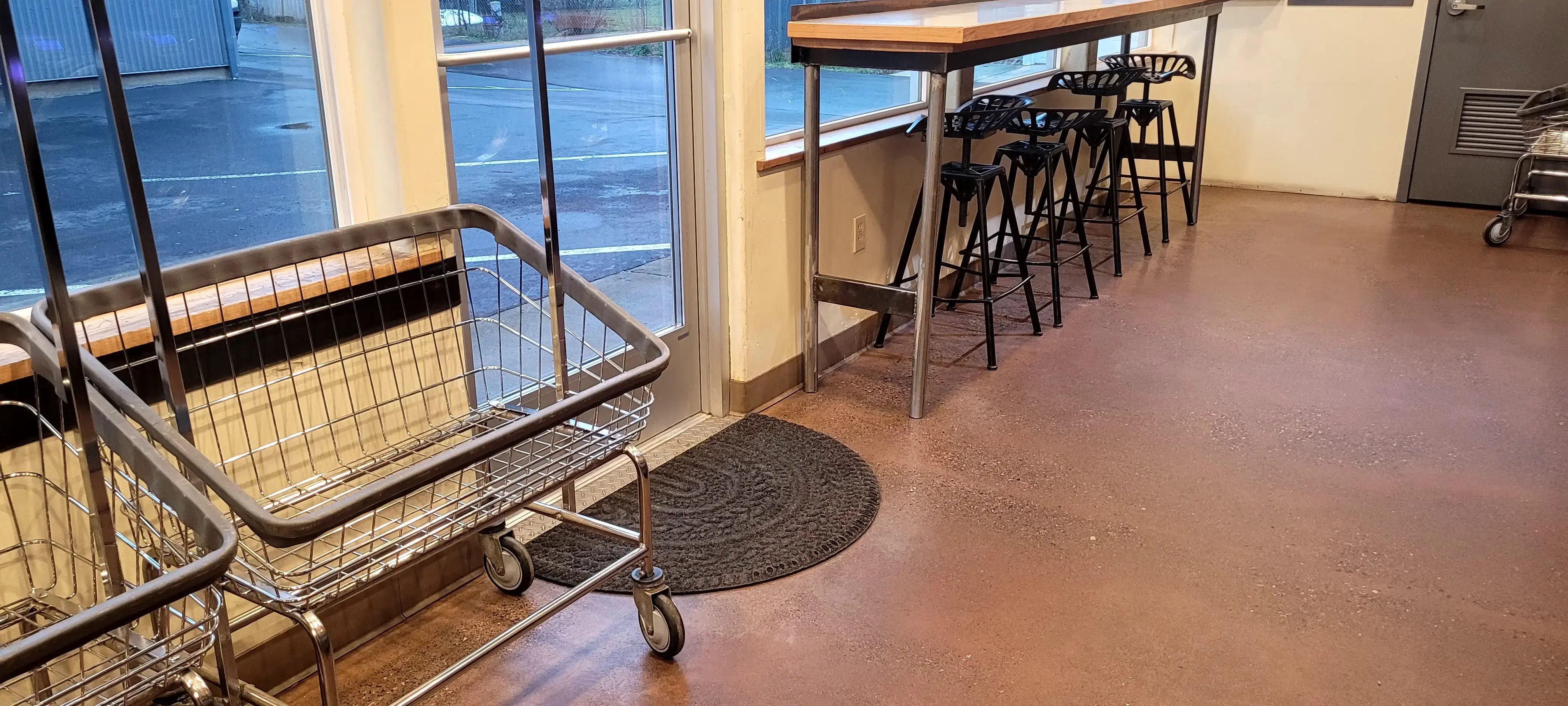 Community Laundry thumbnail 8