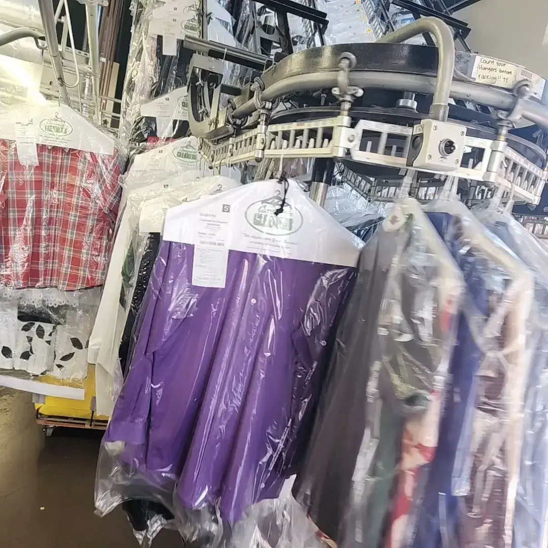 Complete Cleaners Dry Cleaning thumbnail 4