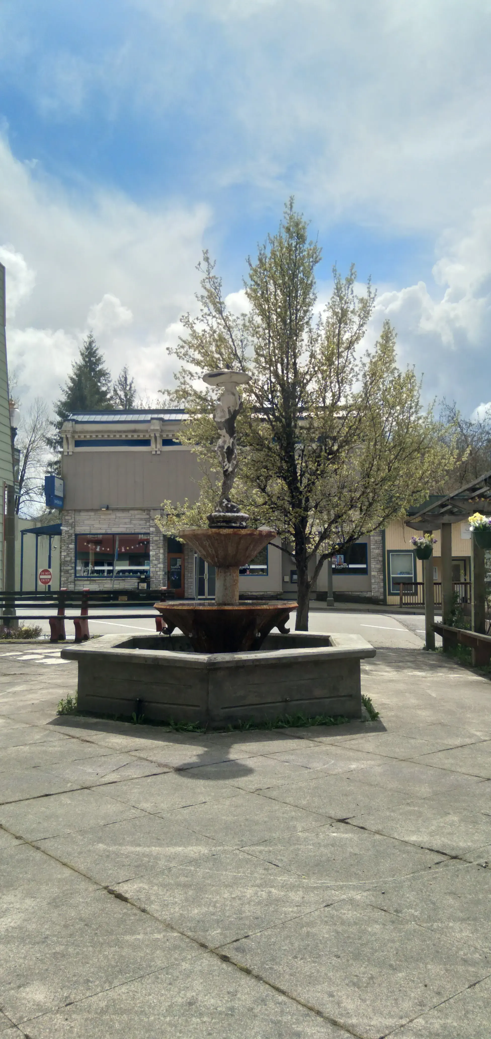 Concrete Laundromat - Image 8