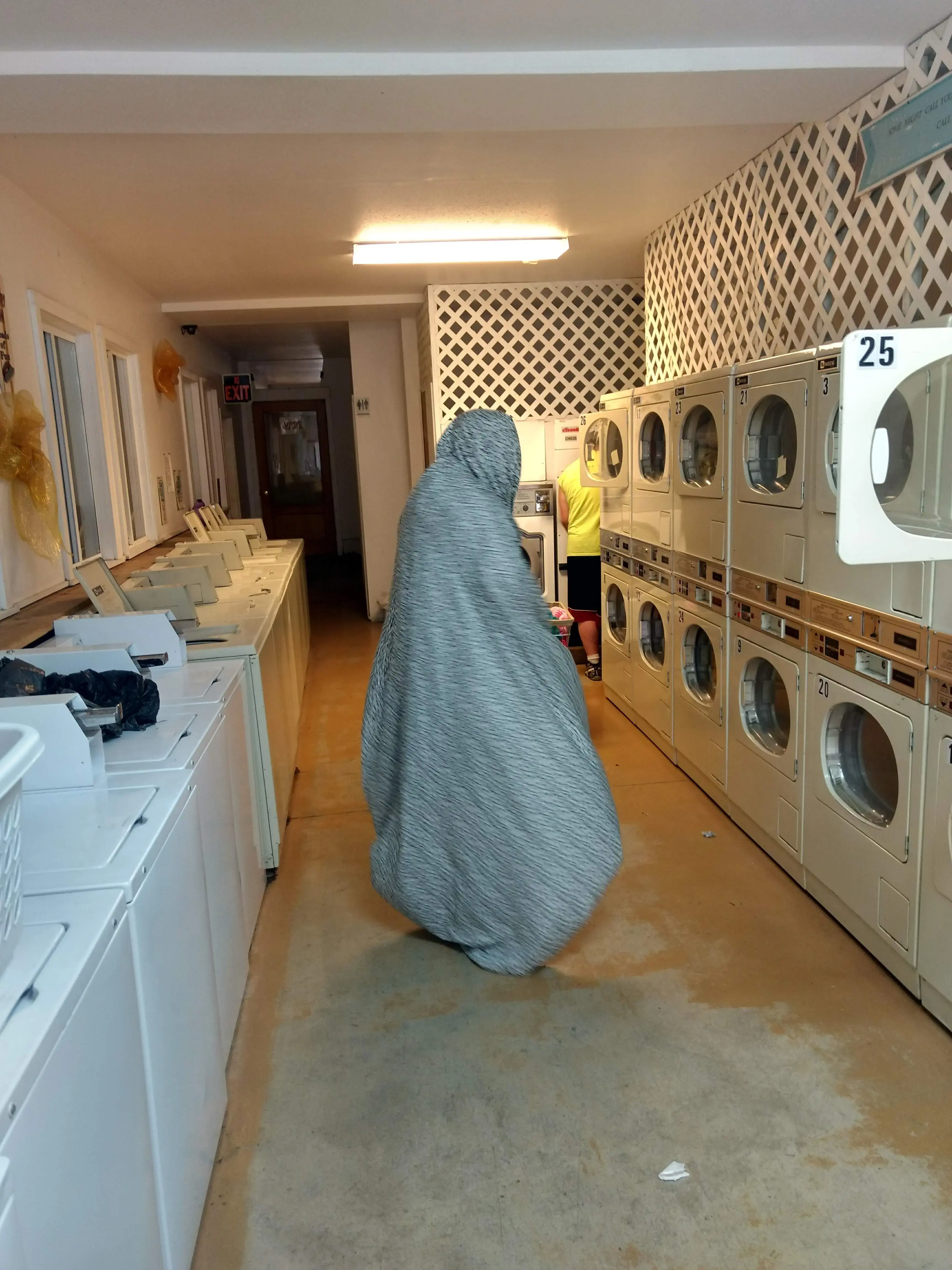 Concrete Laundromat - Image 11