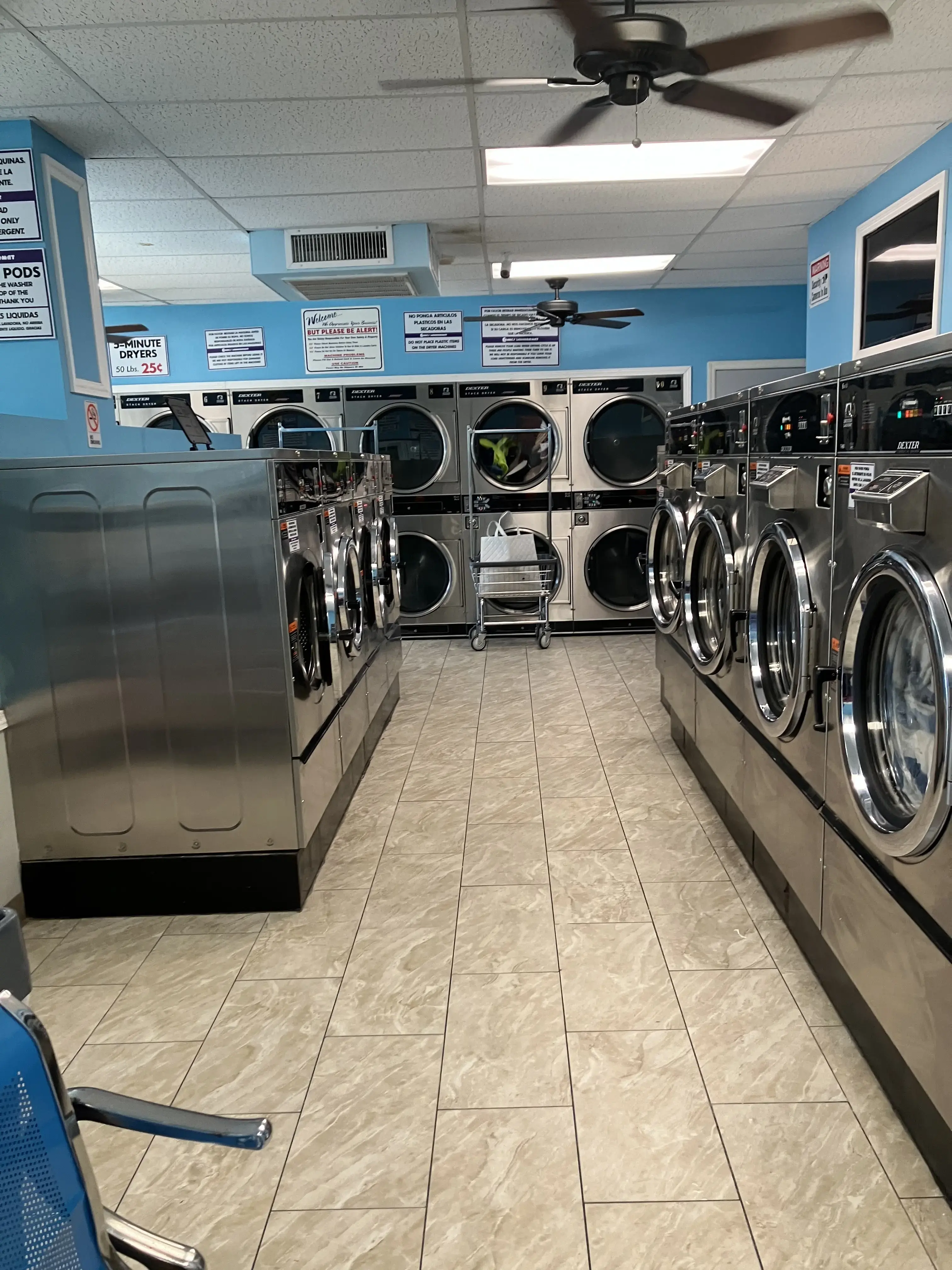 Condes Laundromat location