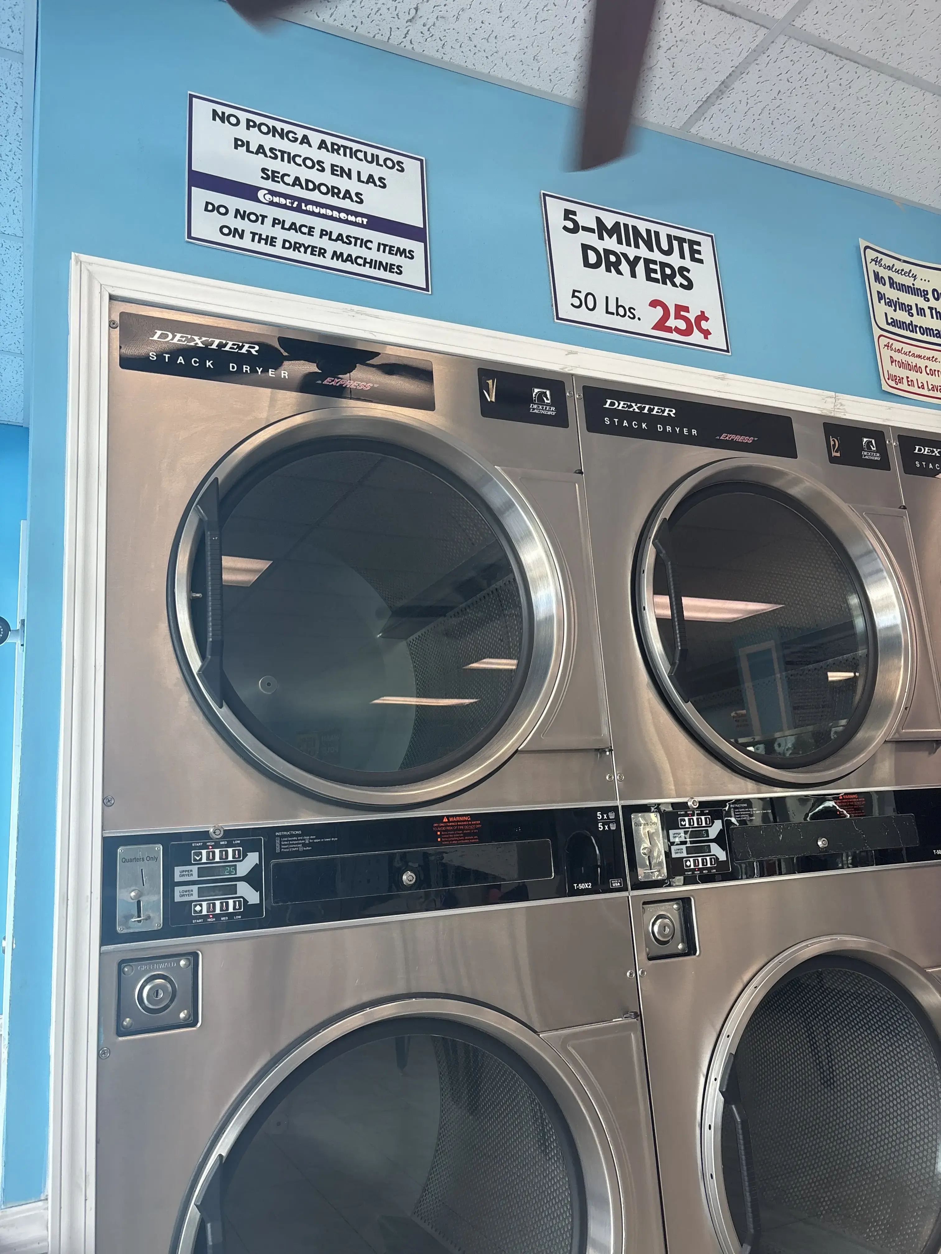 Condes Laundromat thumbnail 19