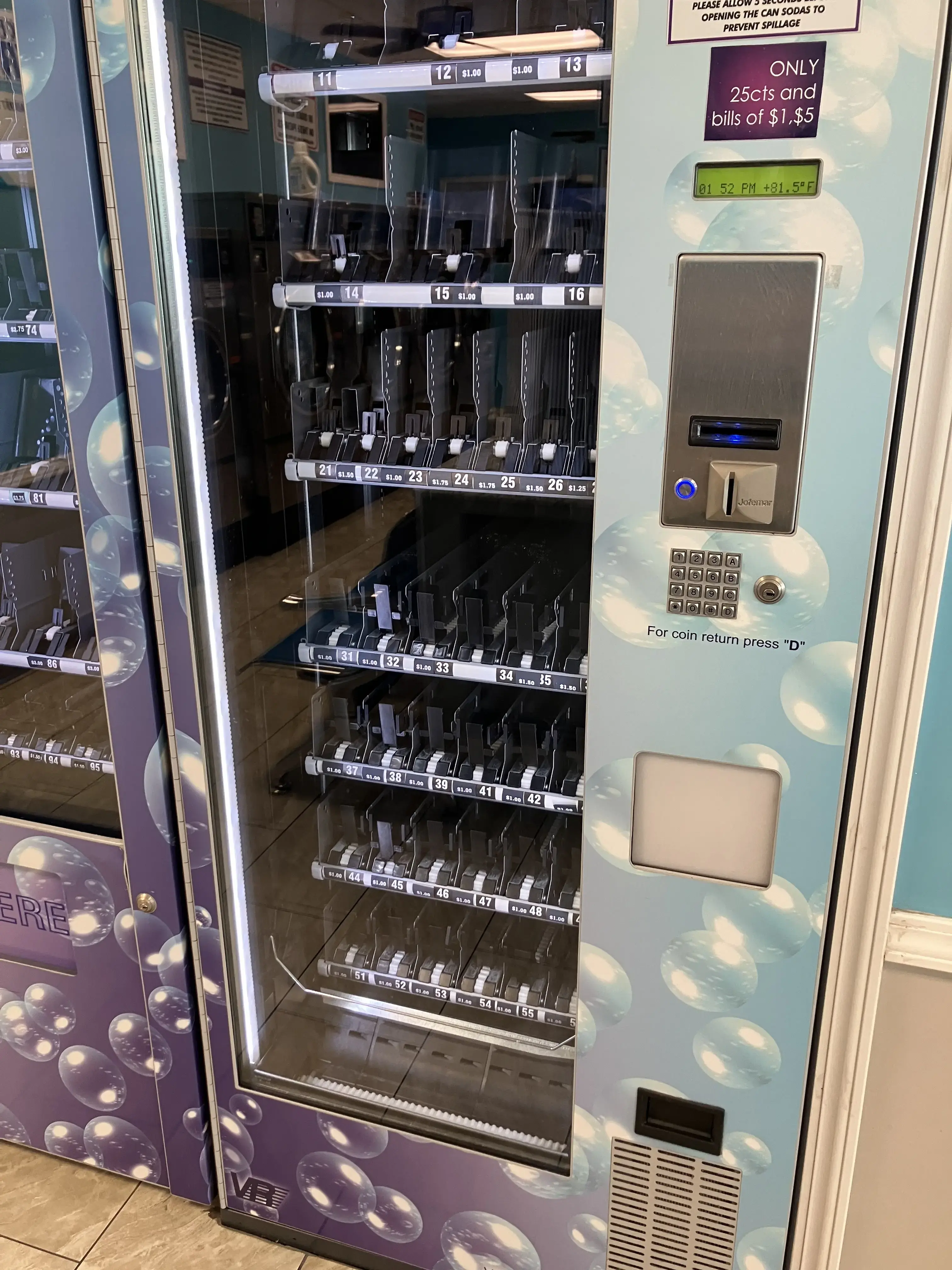 Condes Laundromat thumbnail 3