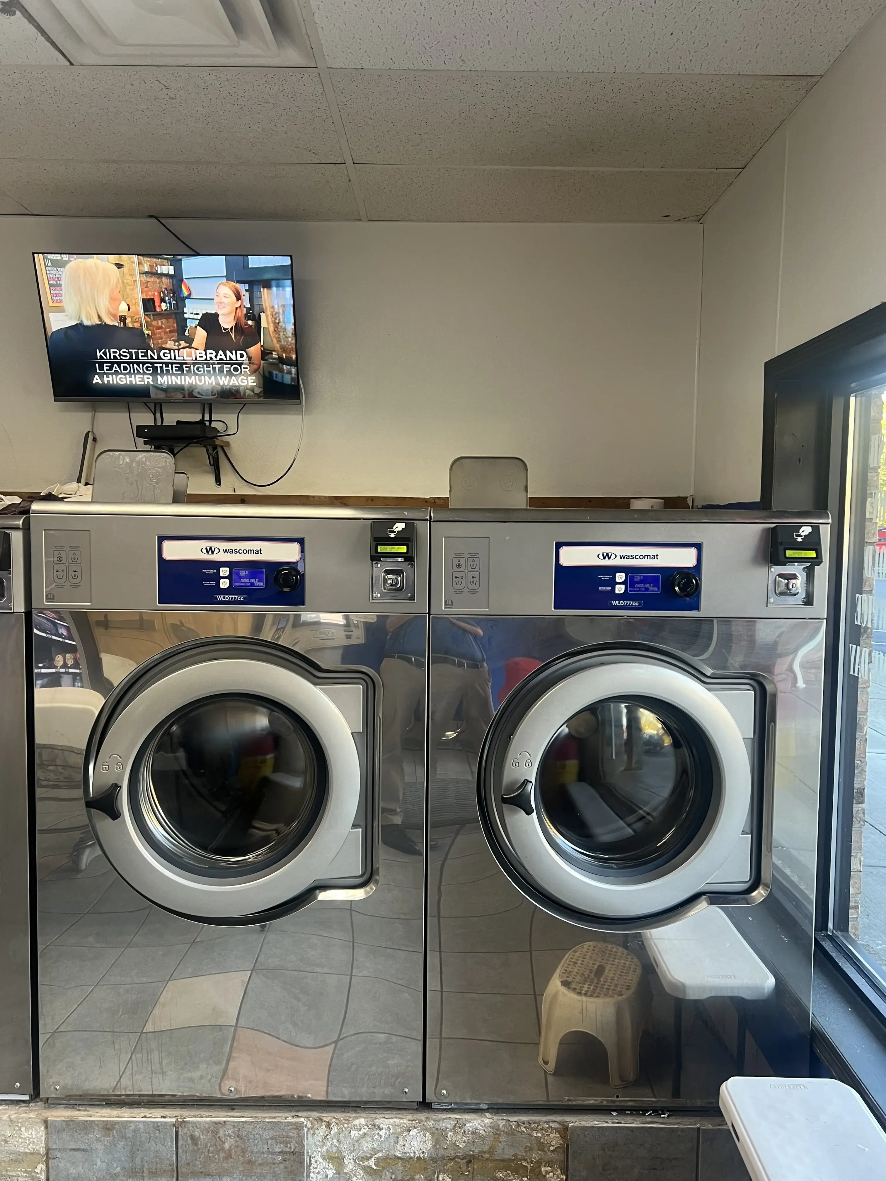 Congers Laundry Room thumbnail 11