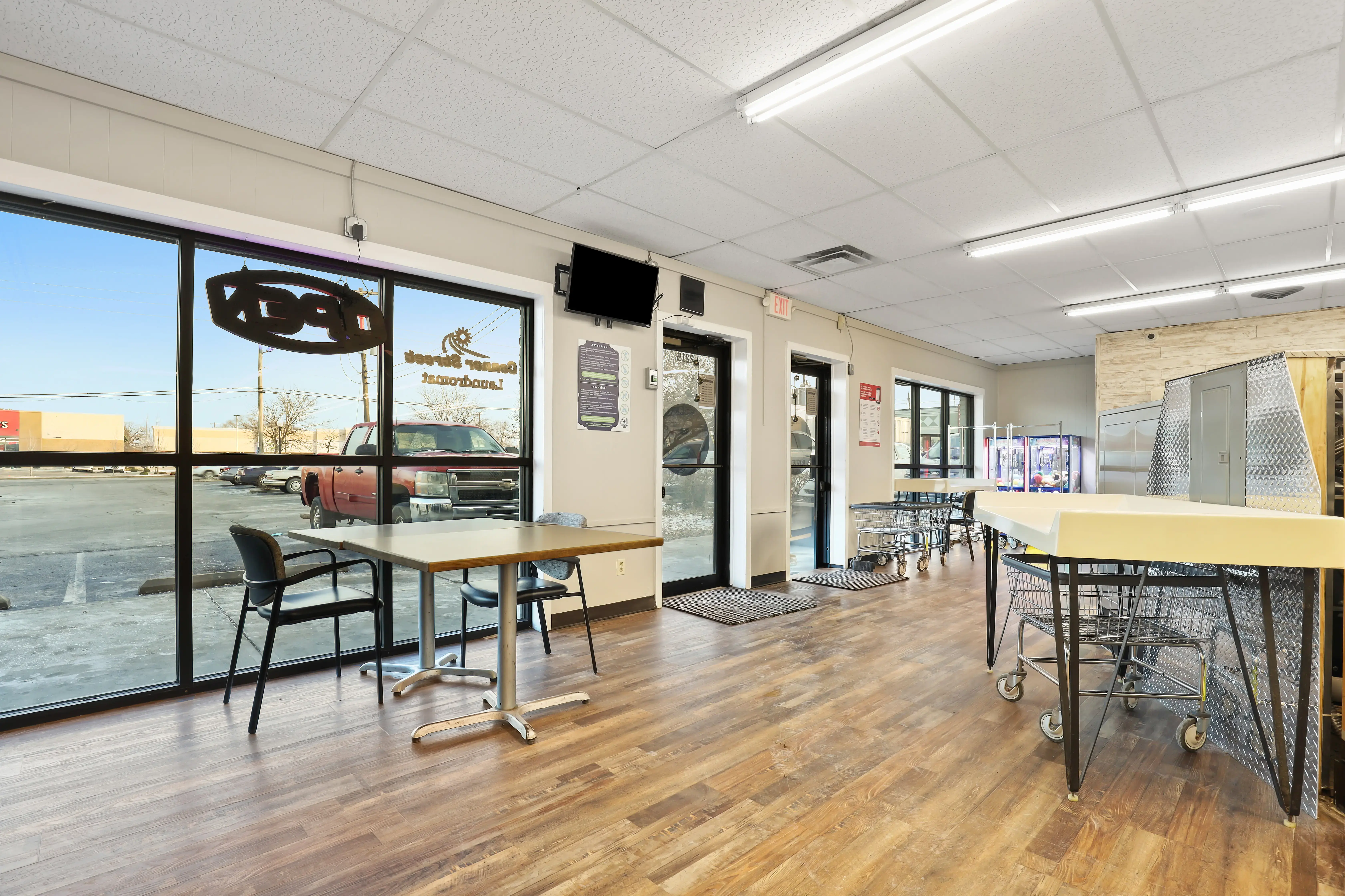 Conner Street Laundromat - Image 11