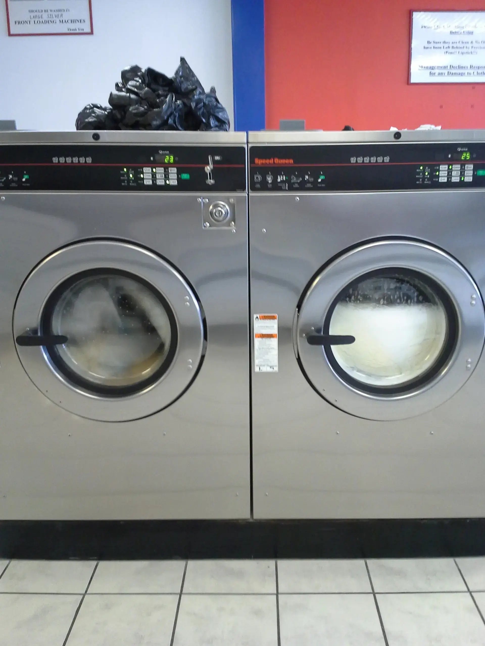 Convenient Laundromat - Image 14
