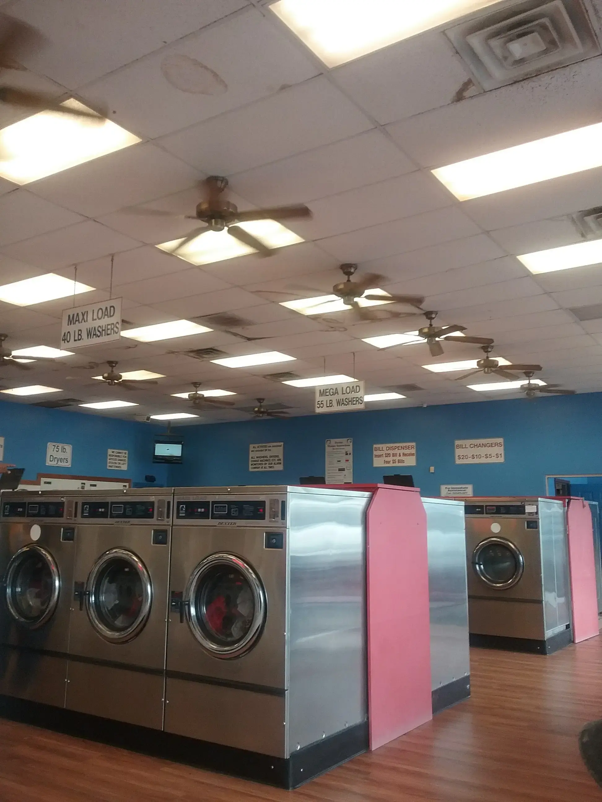 Conway Coin Laundry thumbnail 18
