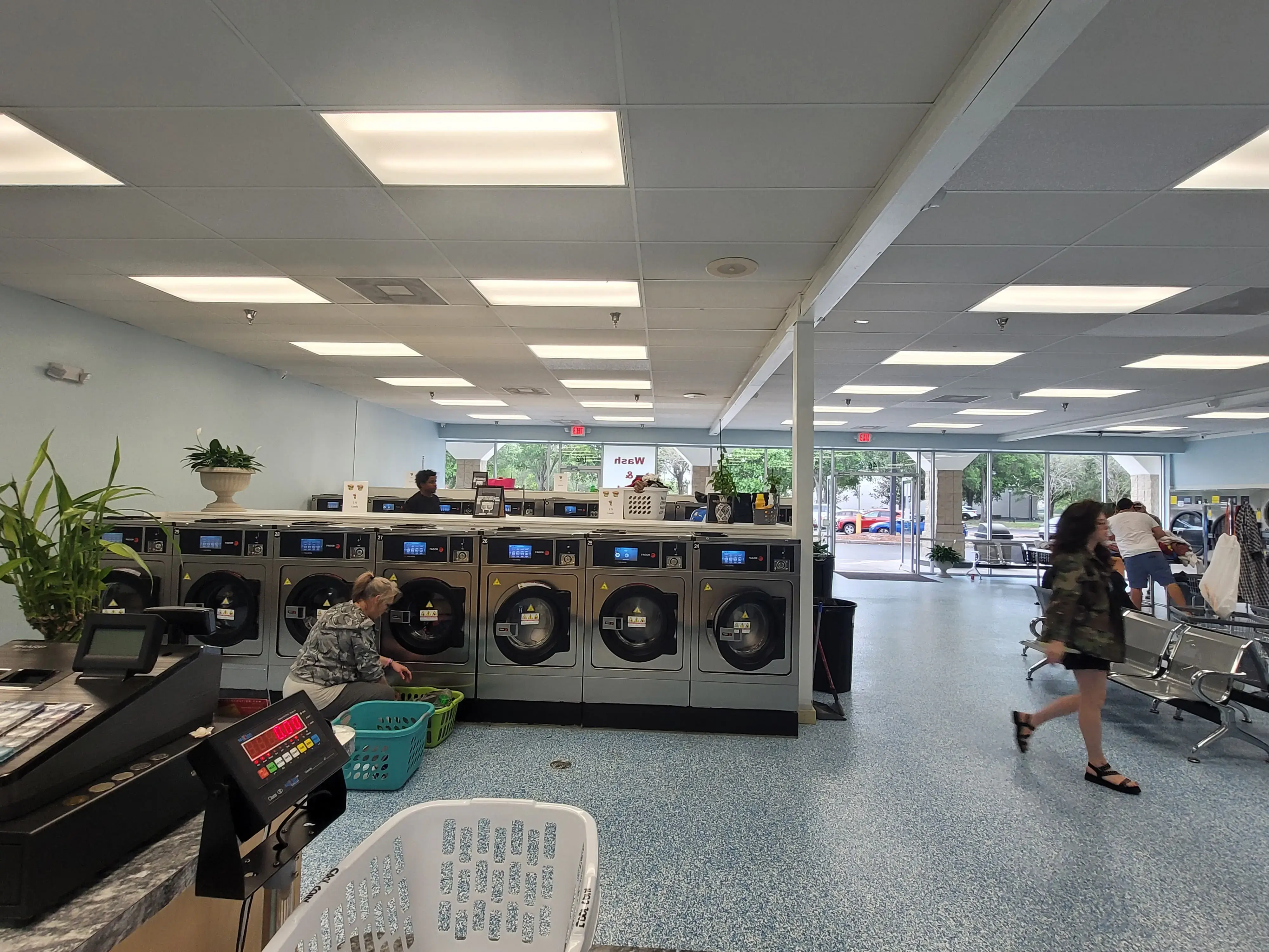 Cool Coin Laundry - Image 20