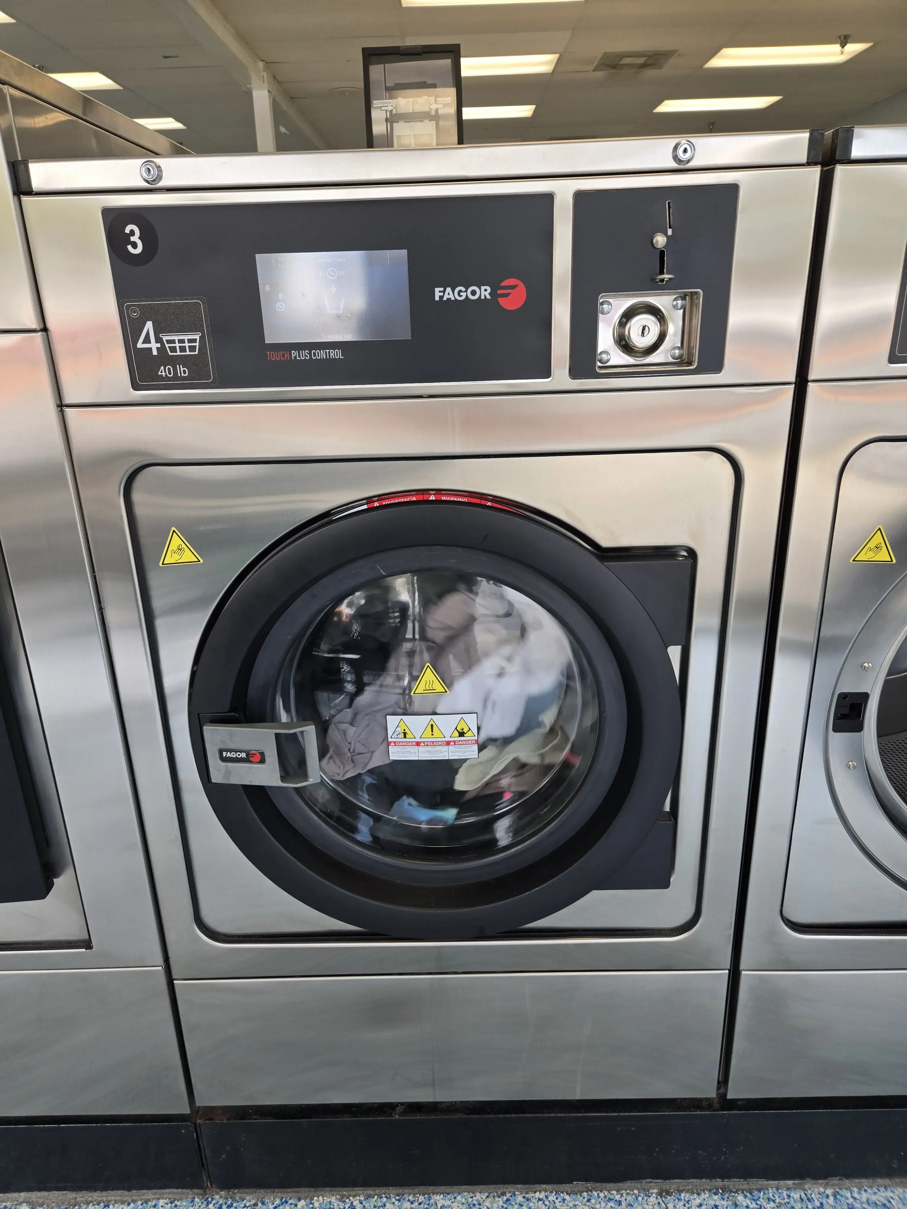 Cool Coin Laundry thumbnail 9