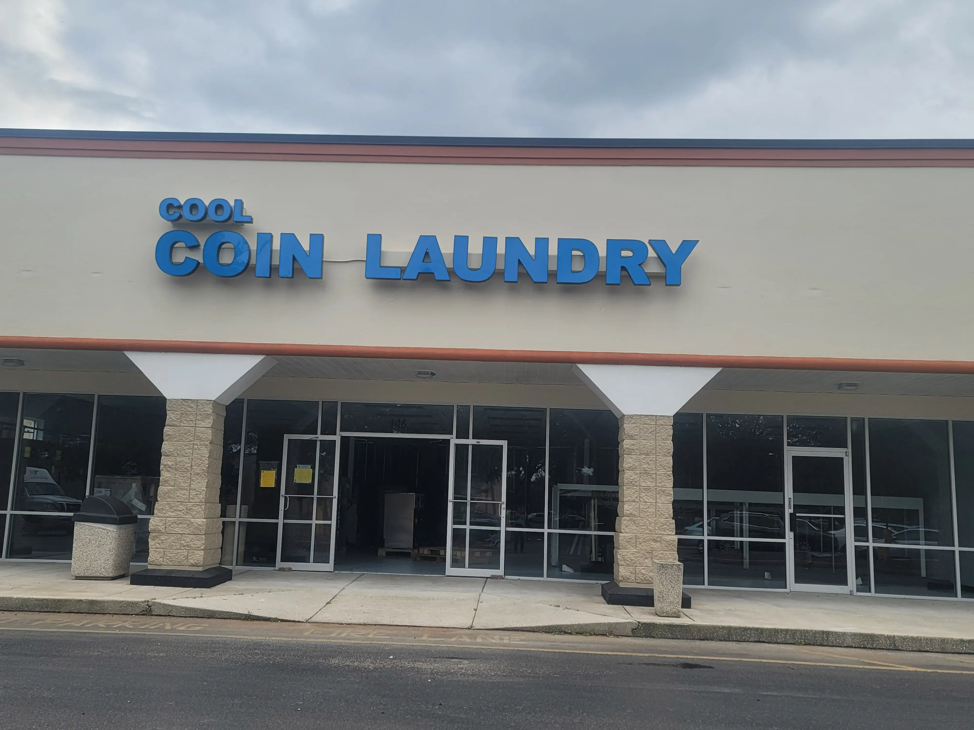 Cool Coin Laundry thumbnail 6