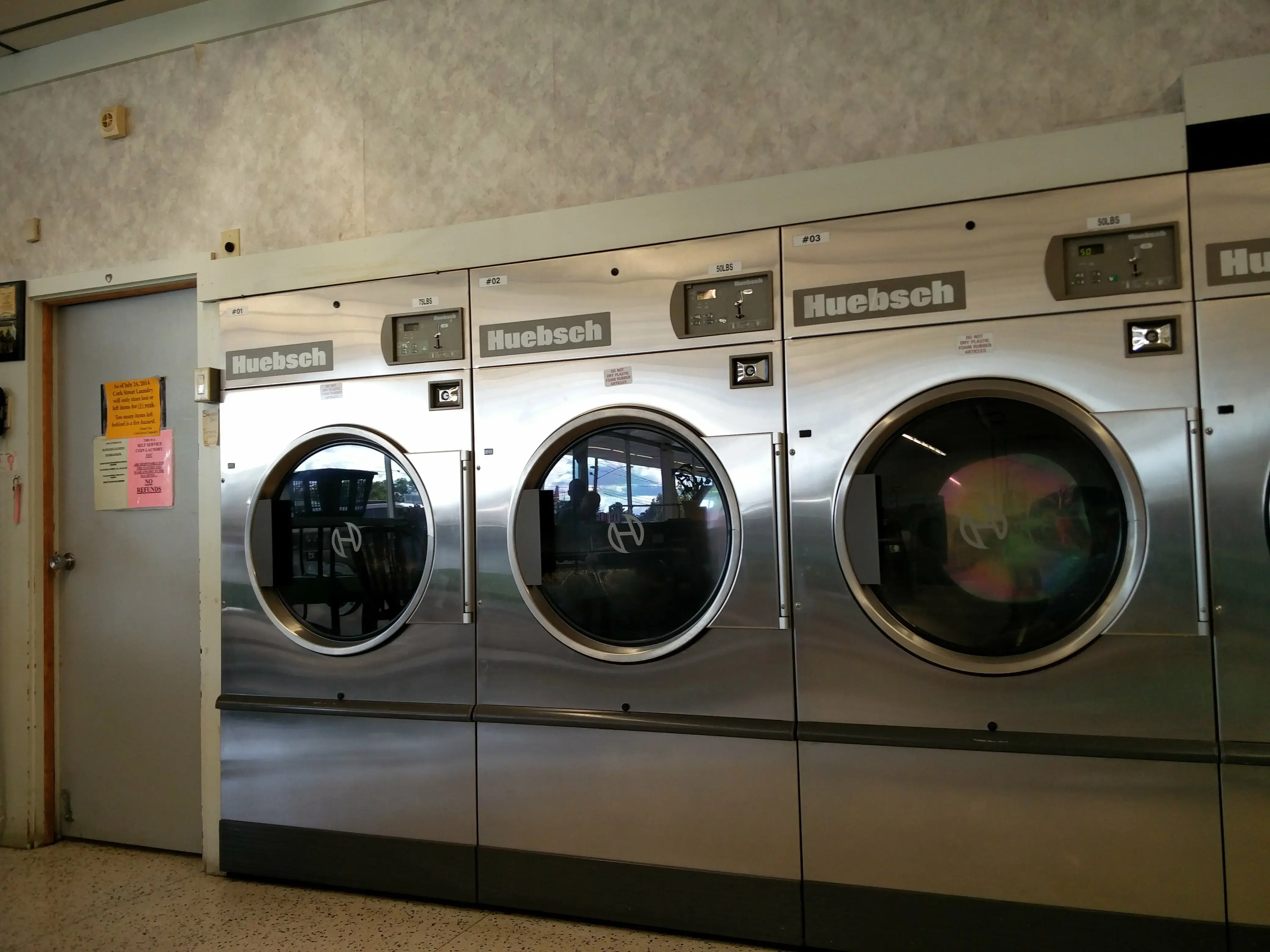 Cork Street Coin Laundry thumbnail 18