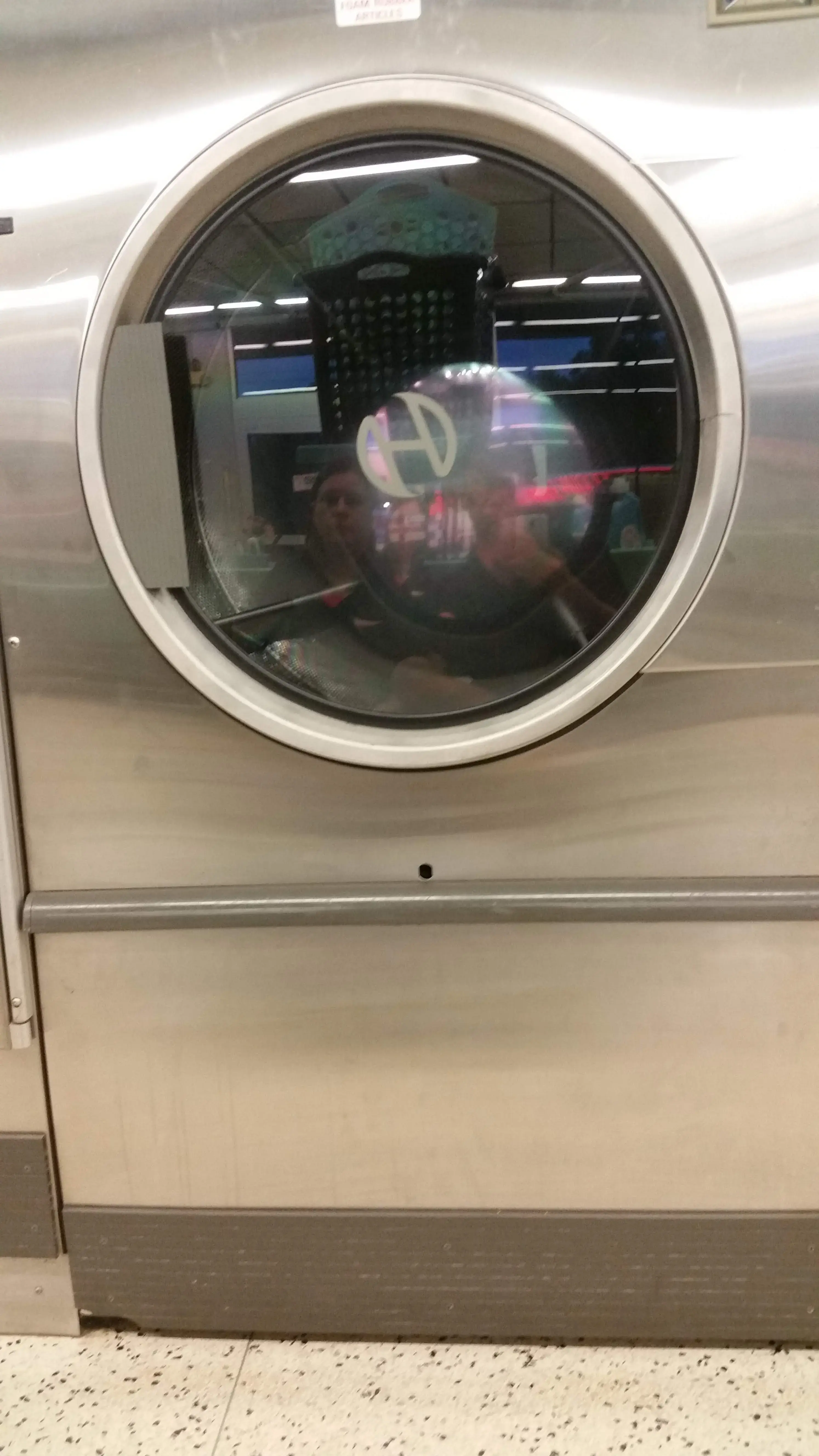 Cork Street Coin Laundry thumbnail 10
