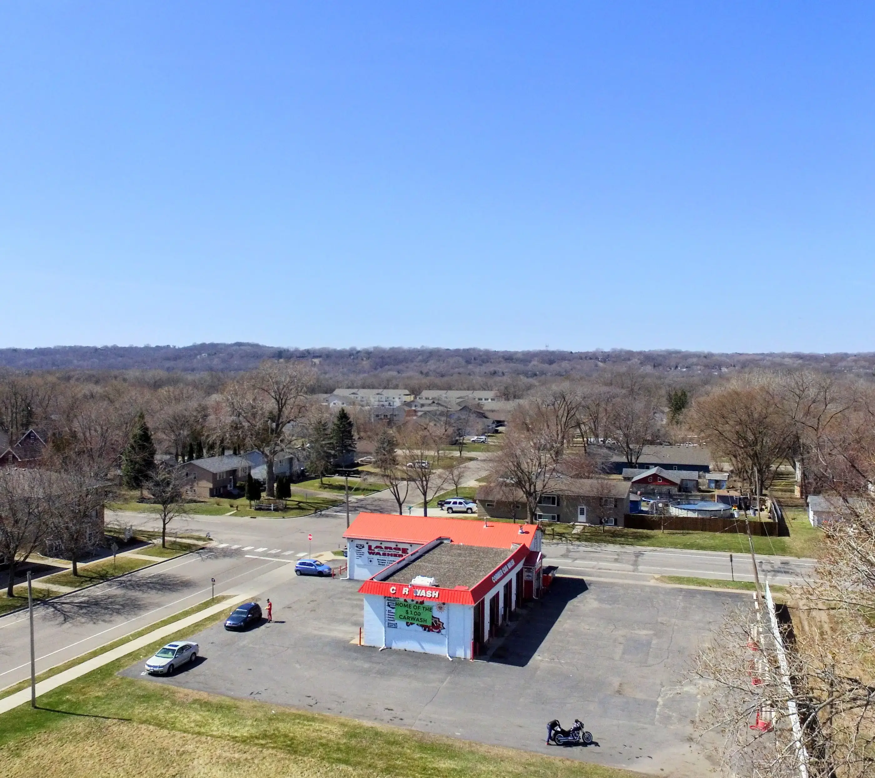 Corner Giant Wash & Laundromat - Image 7