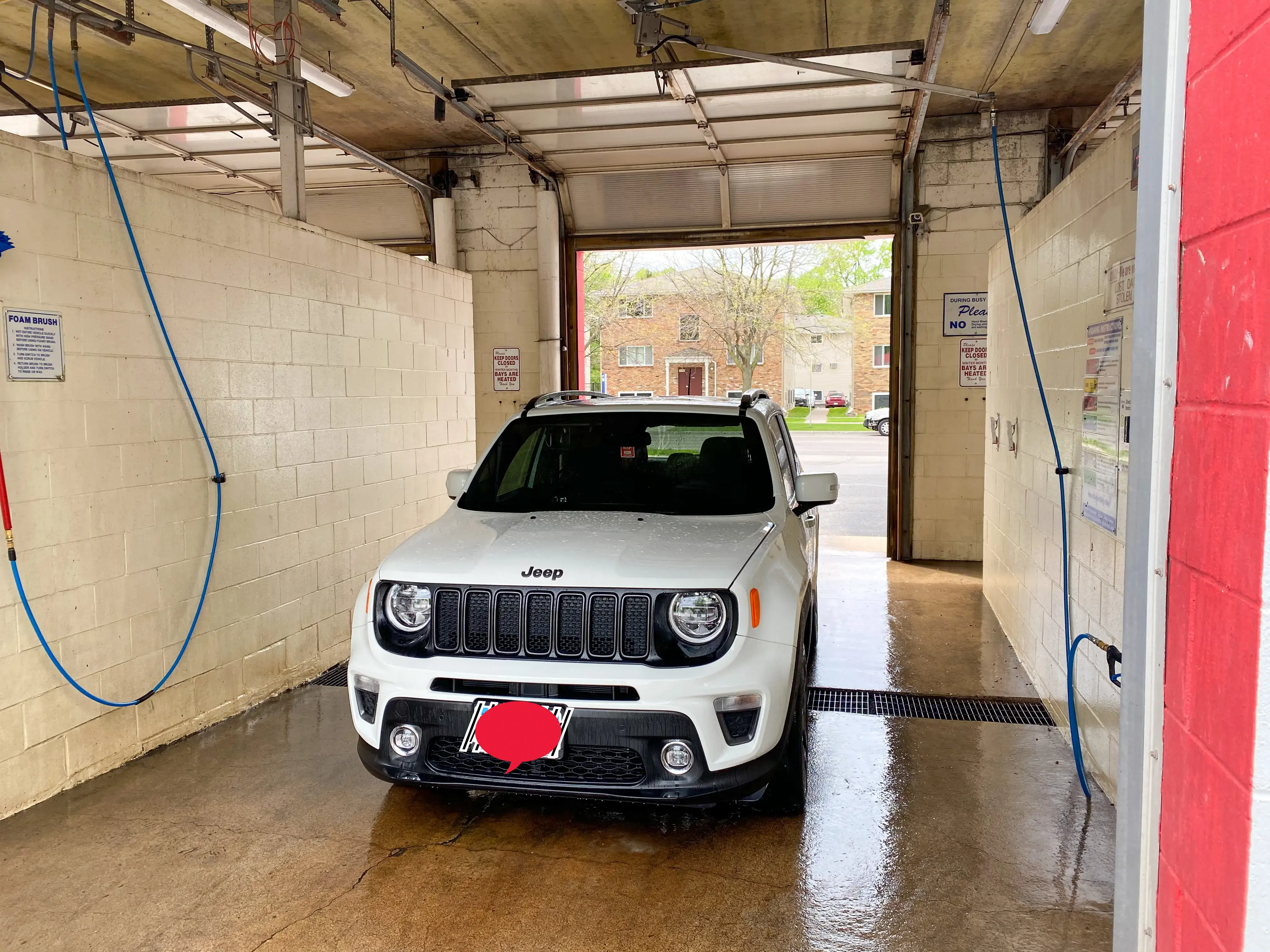 Corner Giant Wash & Laundromat thumbnail 12