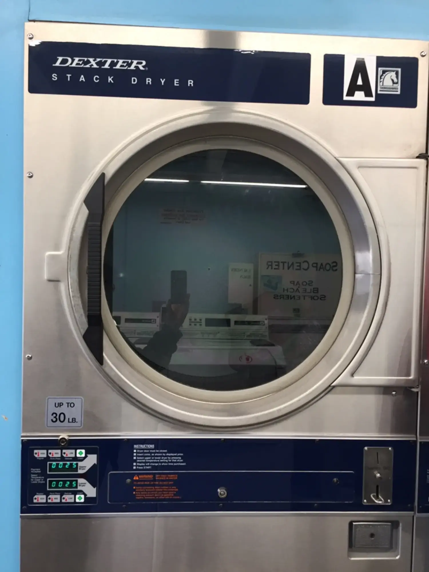 Corner Giant Wash & Laundromat thumbnail 8