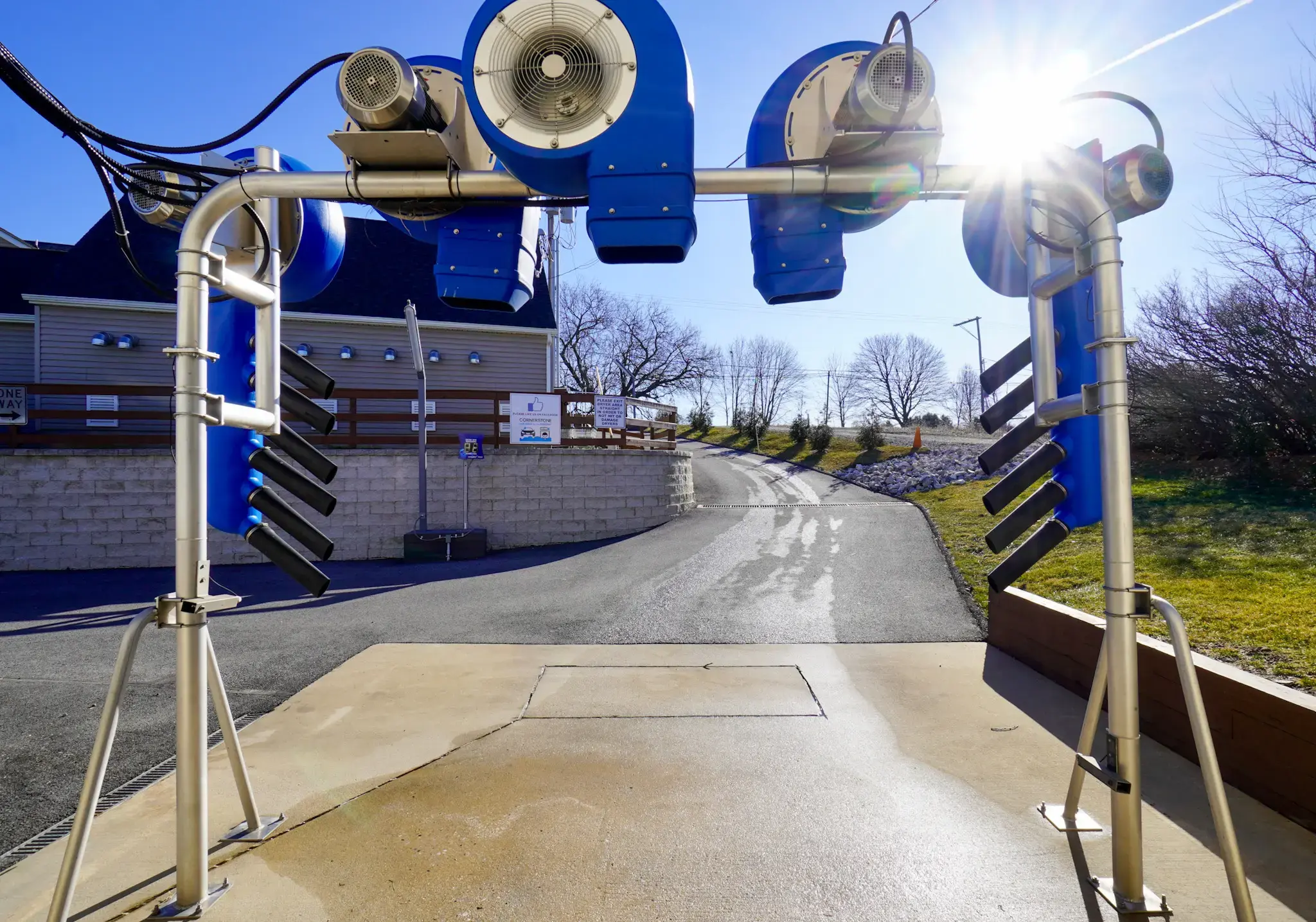 Cornerstone Car Wash and Laundromat thumbnail 8