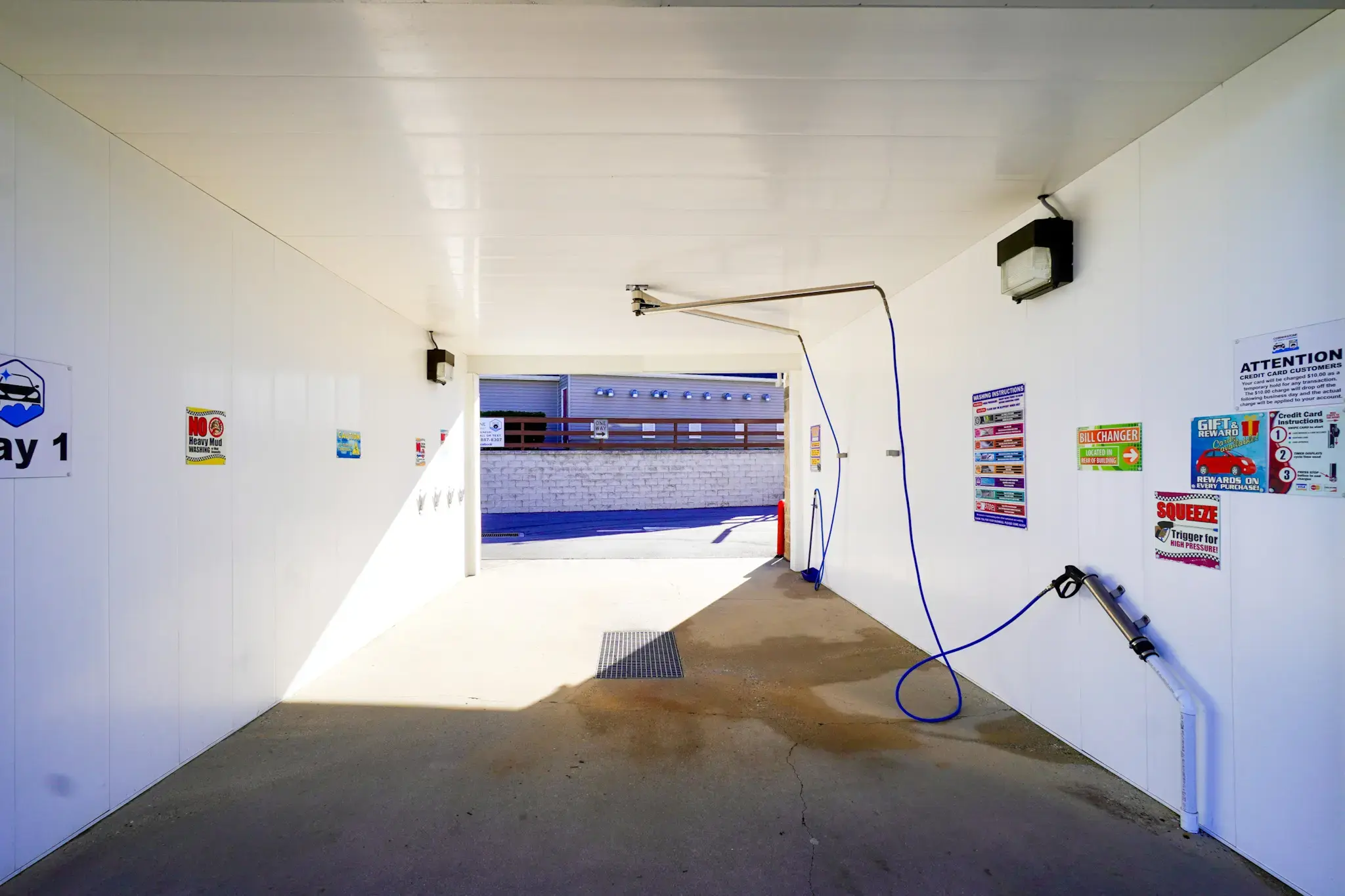 Cornerstone Car Wash and Laundromat thumbnail 5