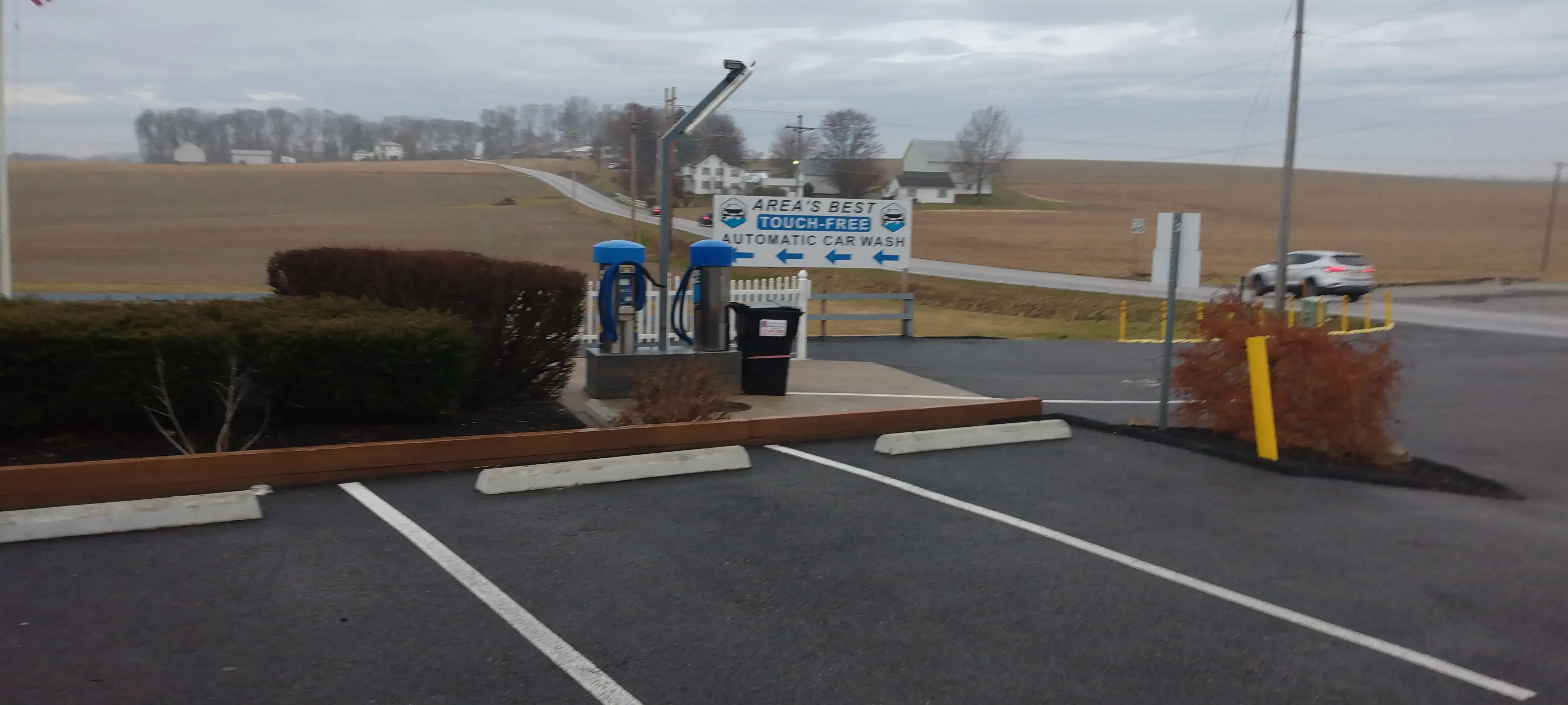 Cornerstone Car Wash and Laundromat thumbnail 20