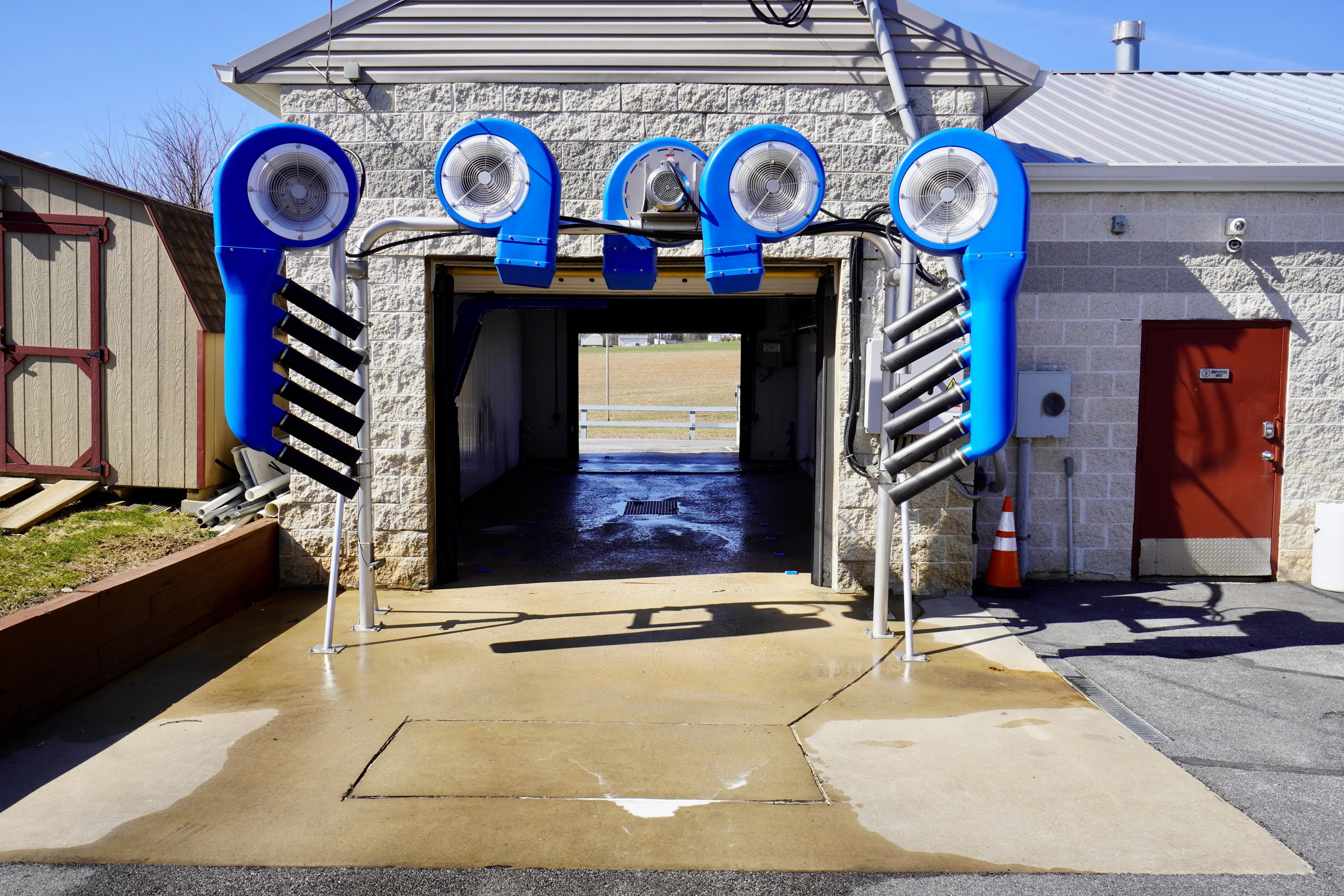 Cornerstone Car Wash and Laundromat thumbnail 6