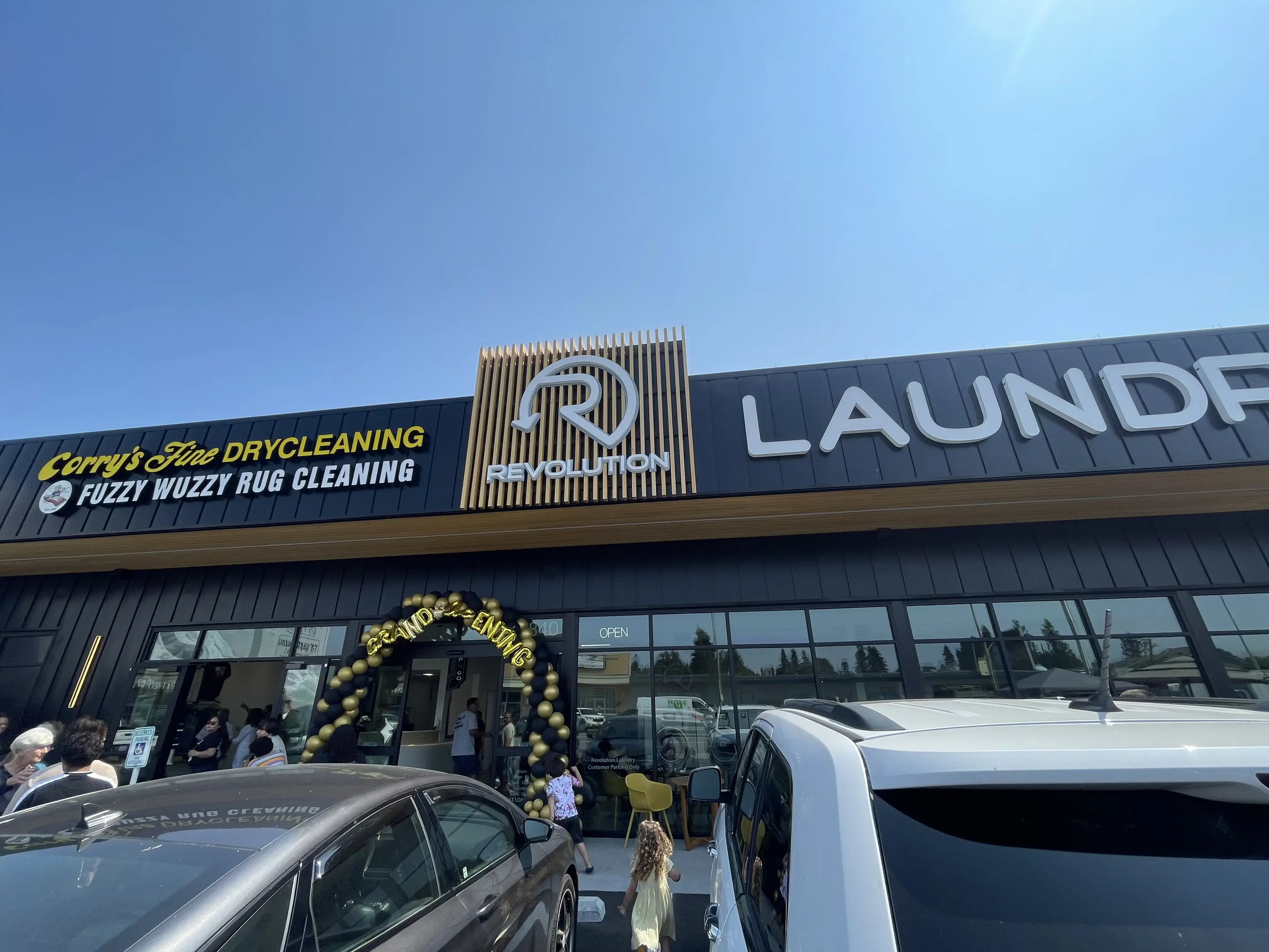 Corry’s Fine Drycleaning - Image 4