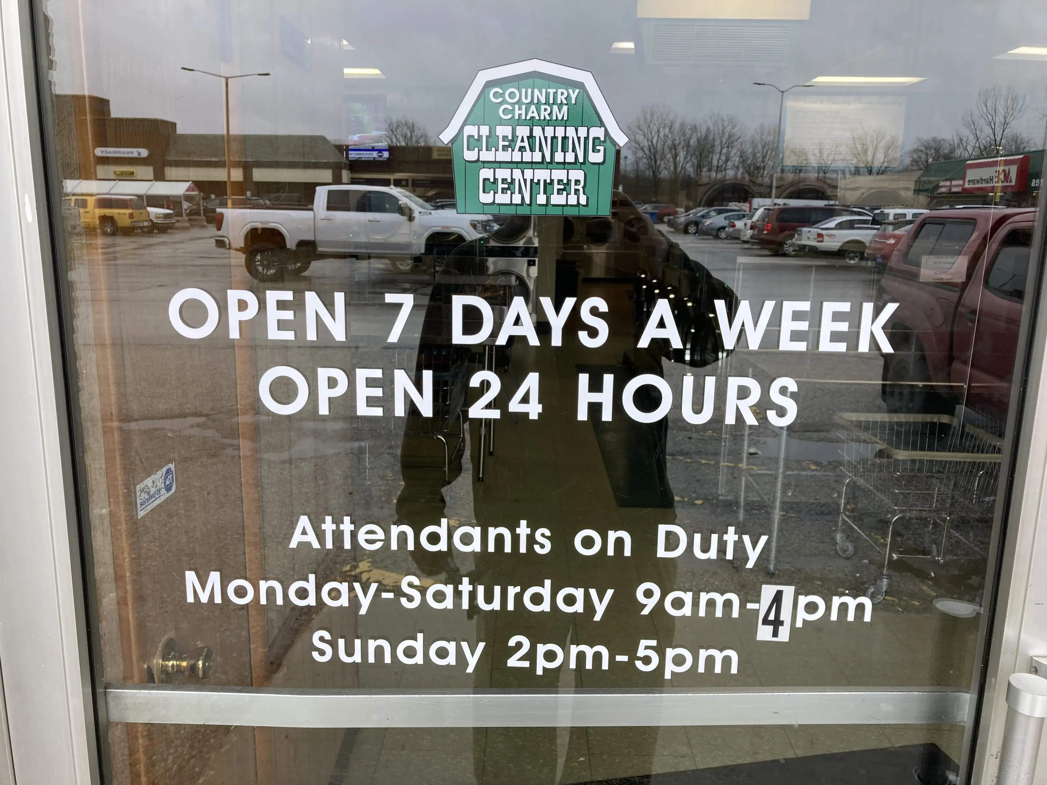 Country Charm Cleaning Center & Laundromat thumbnail 18