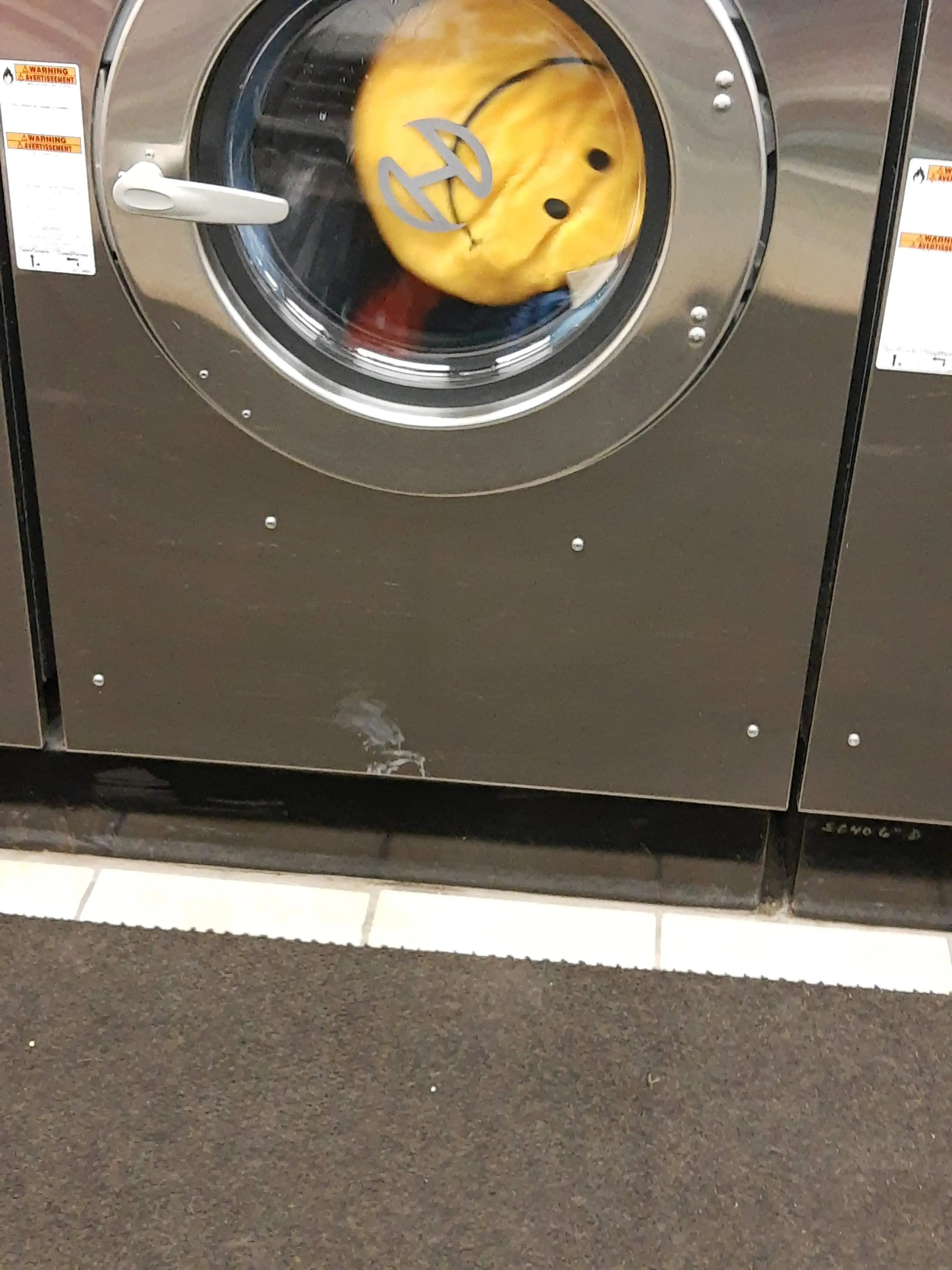 Country Clean Laundromat - Image 3