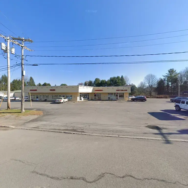 Country Clean Laundromat thumbnail 5