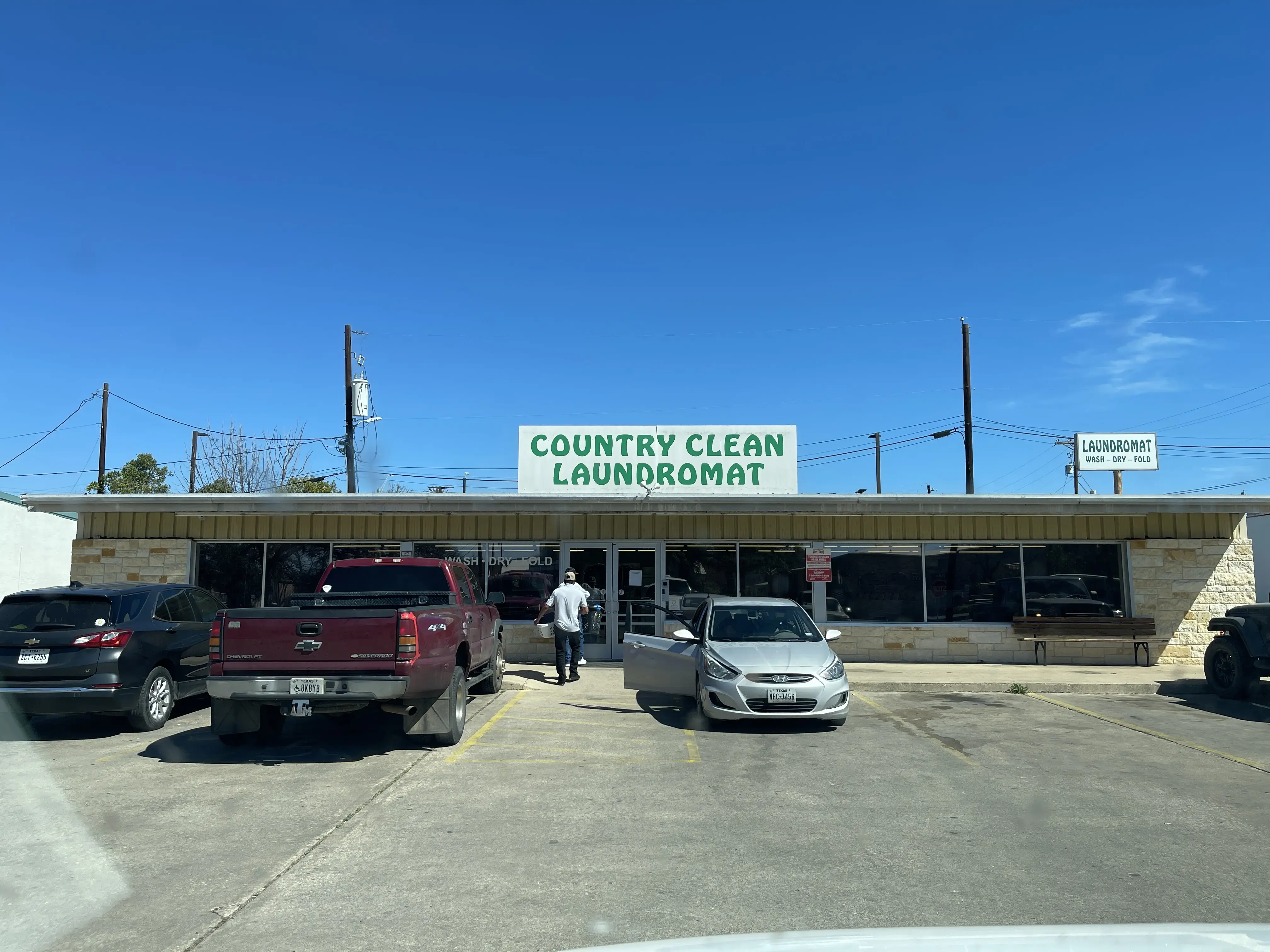 Country Clean Laundromats thumbnail 6