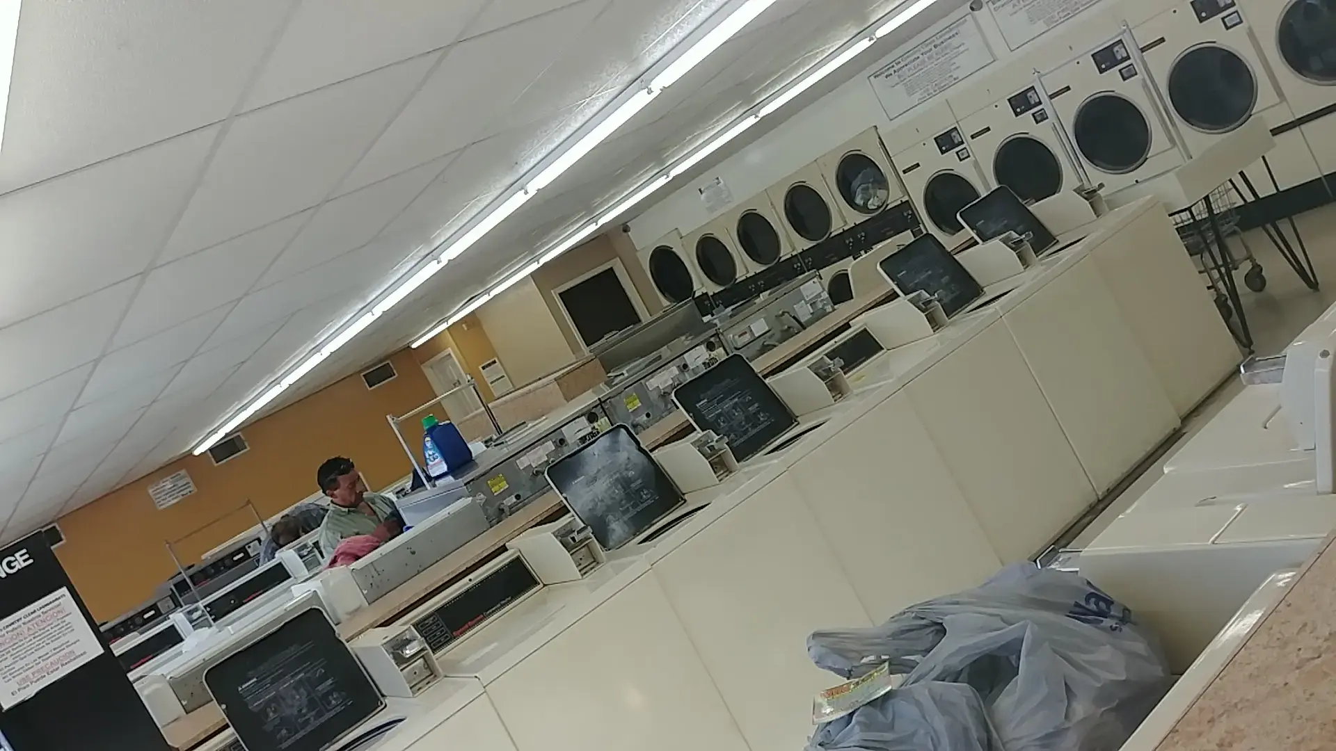 Country Clean Laundromats thumbnail 5