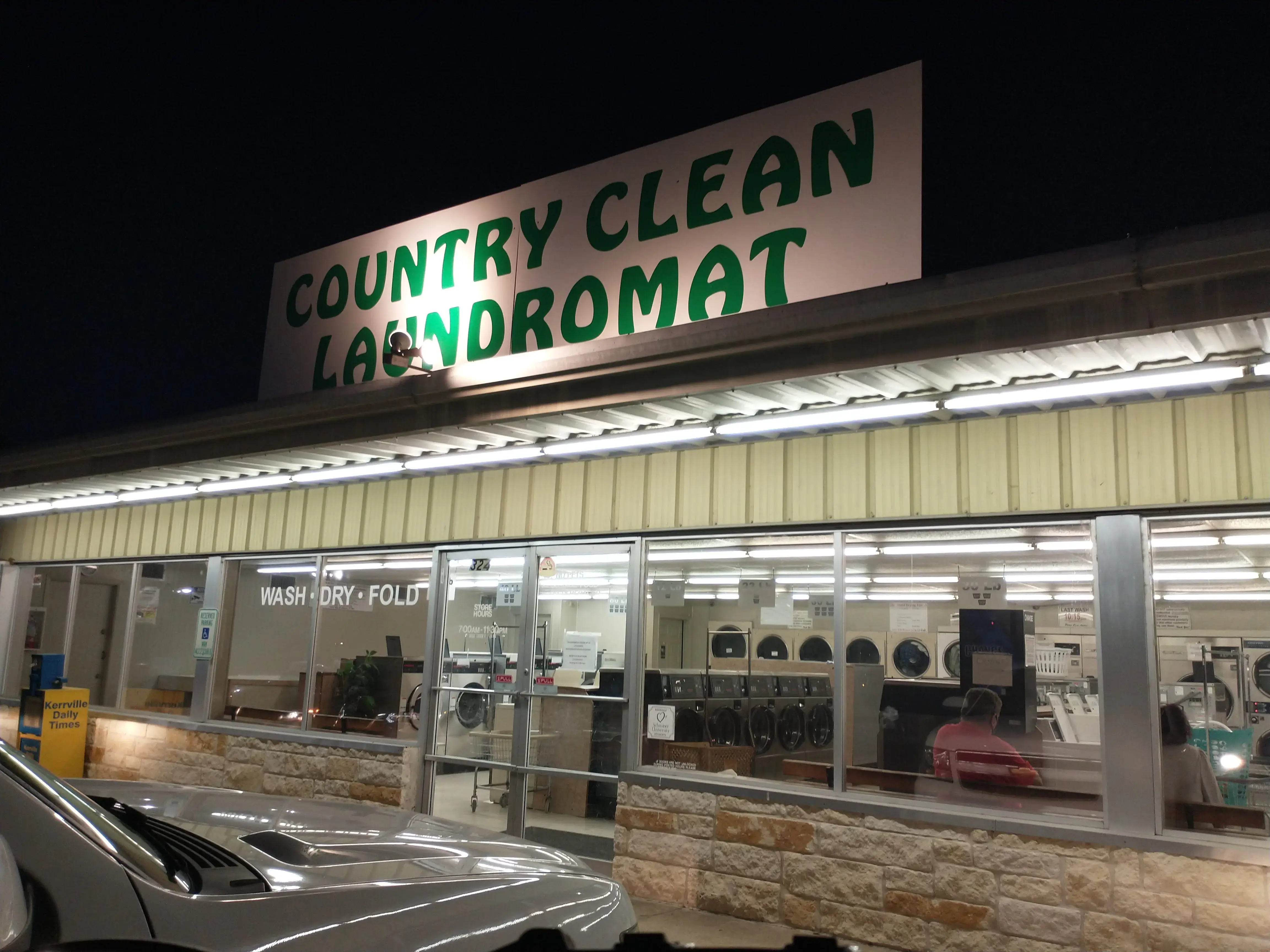 Country Clean Laundromats - Image 3