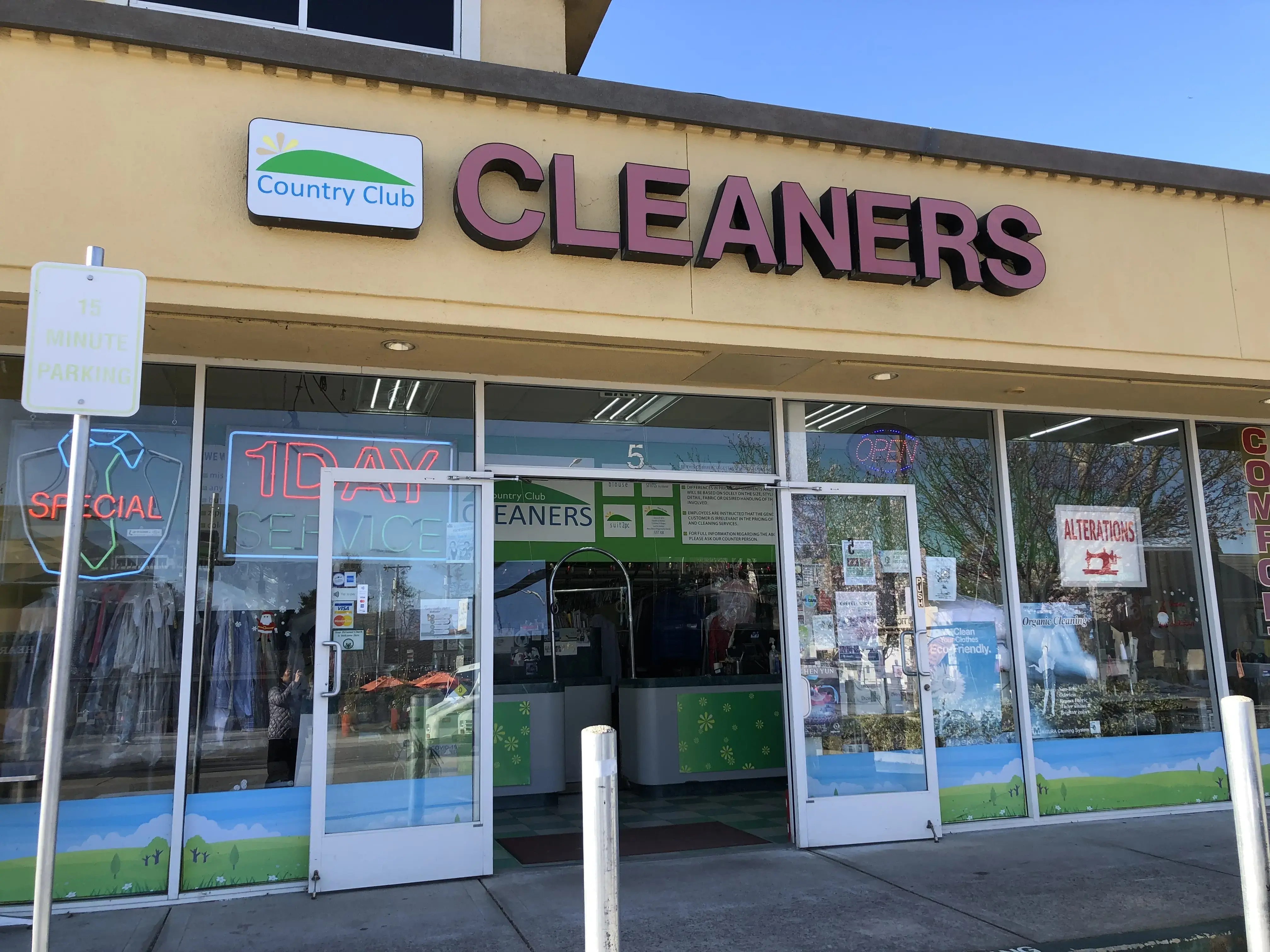 Country Club Cleaner - Image 1