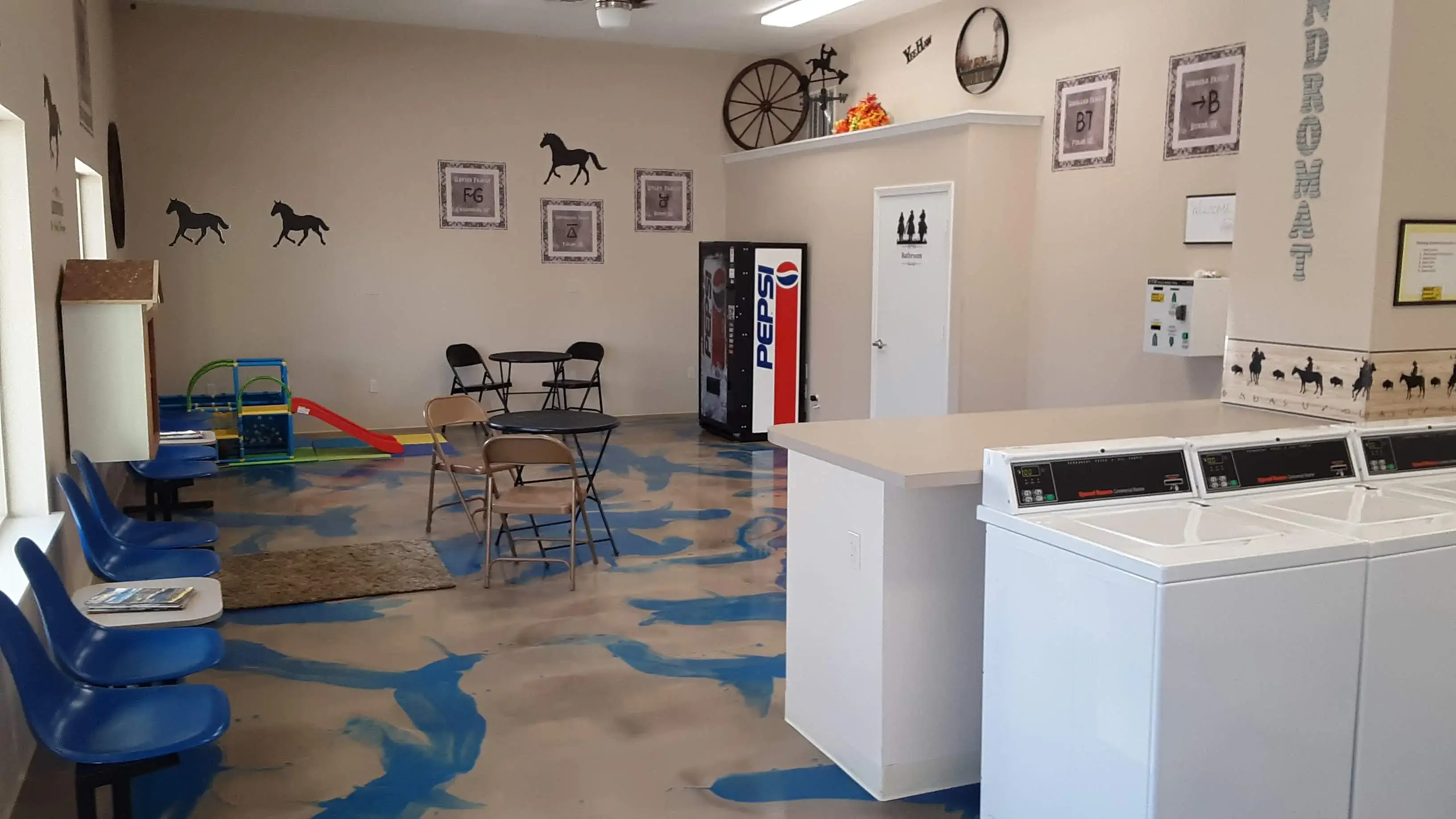 Country Washboard laundromat - Image 16