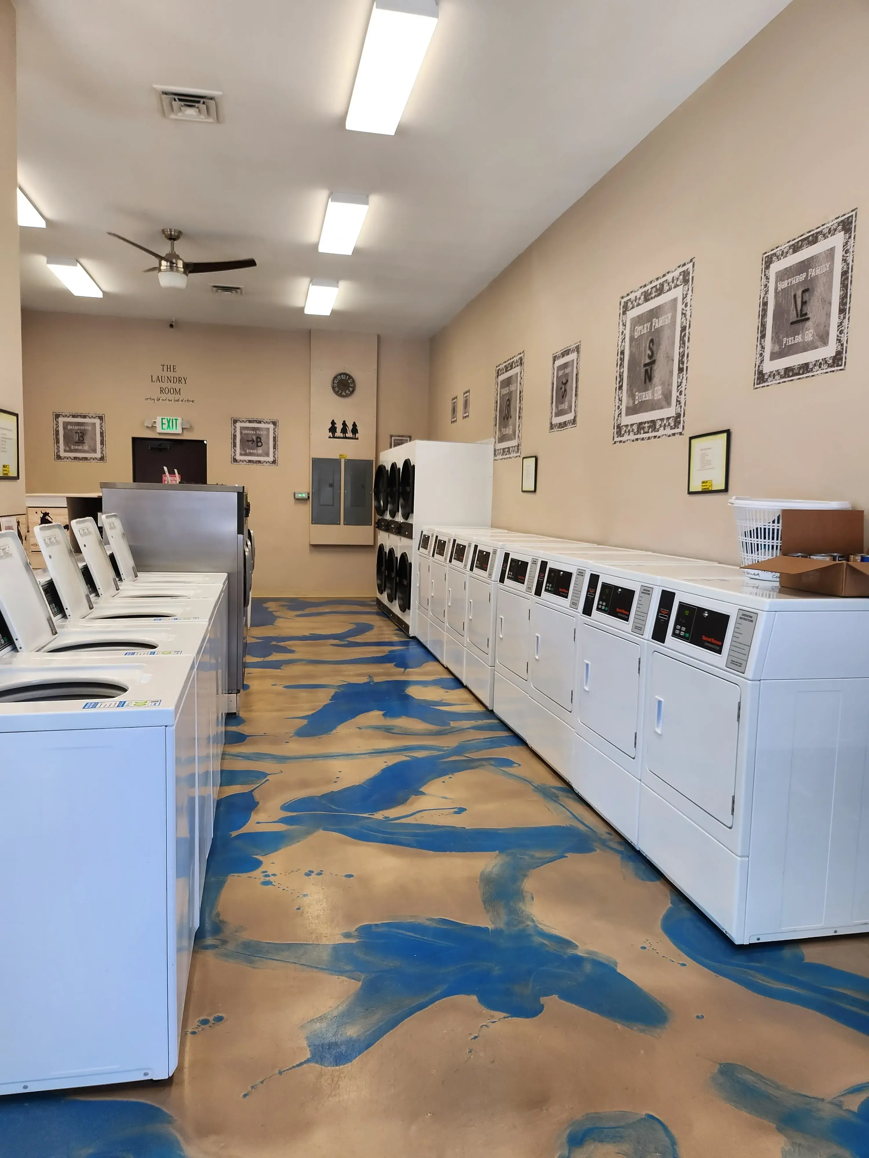 Country Washboard laundromat - Image 19