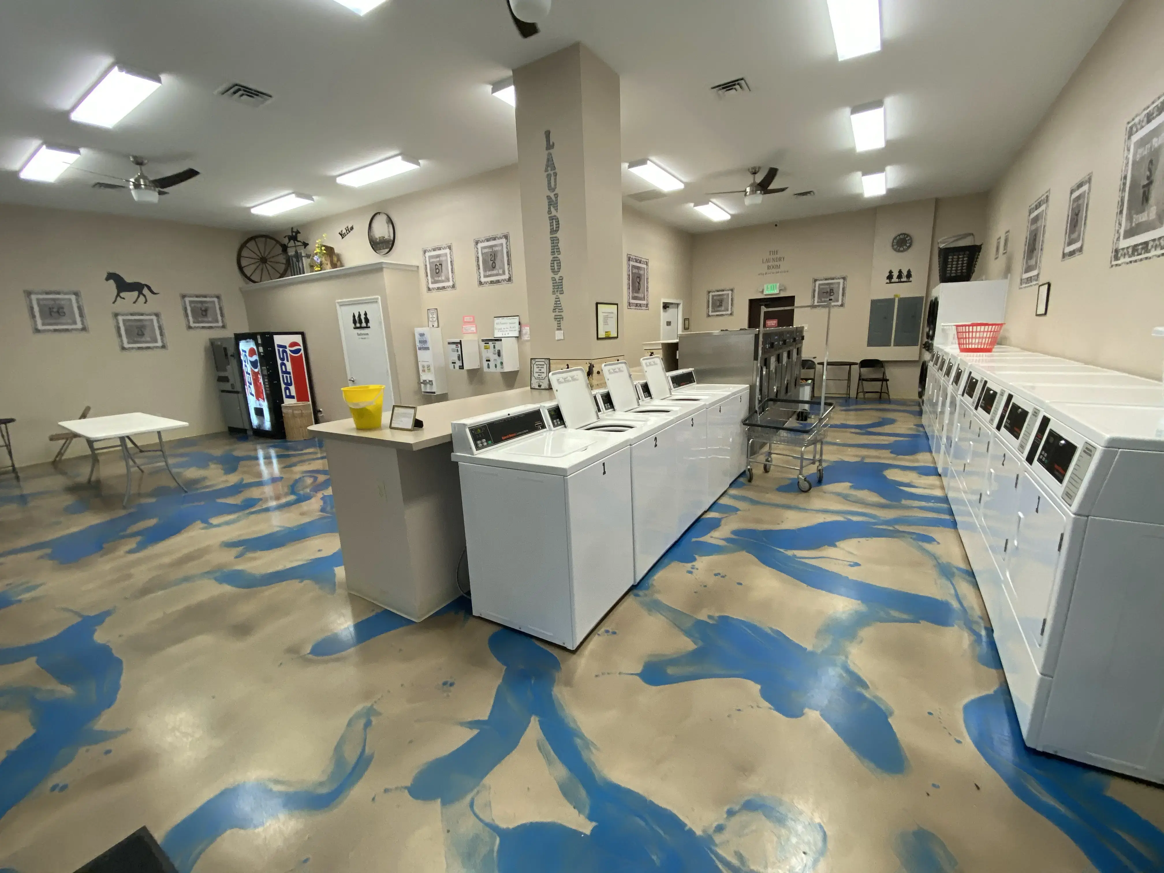 Country Washboard laundromat - Image 20
