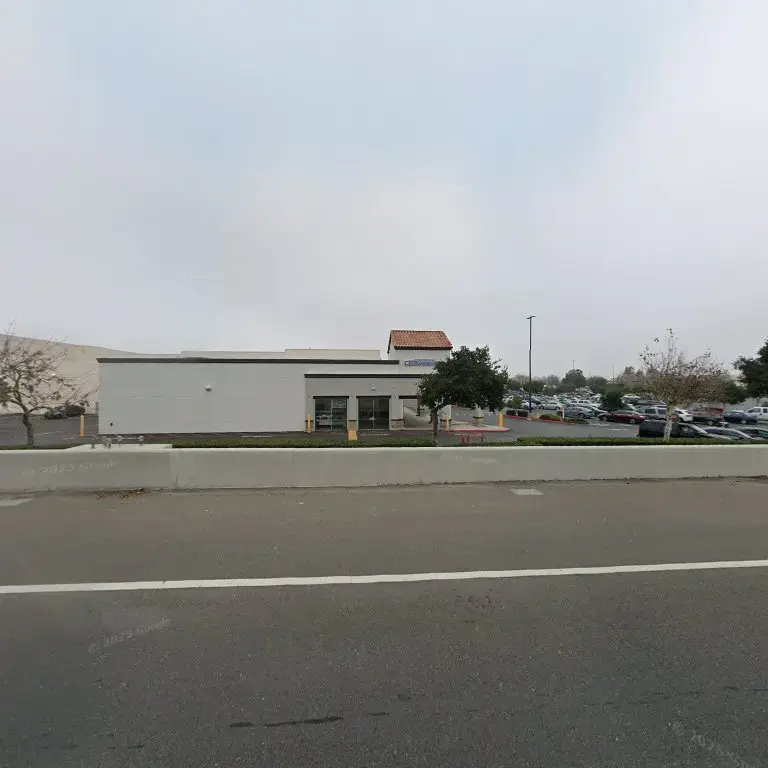 Countryside Laundromat thumbnail 12