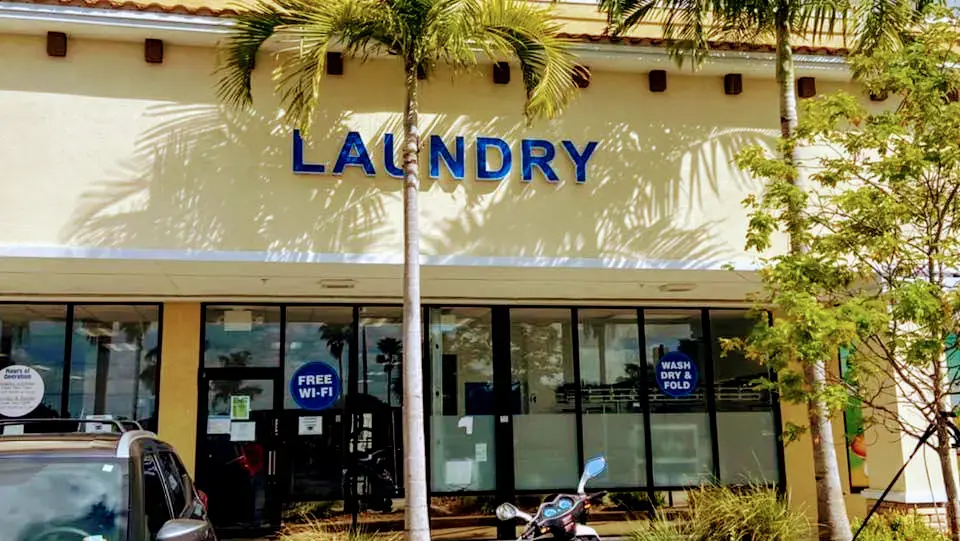 County Line Laundromat thumbnail 17