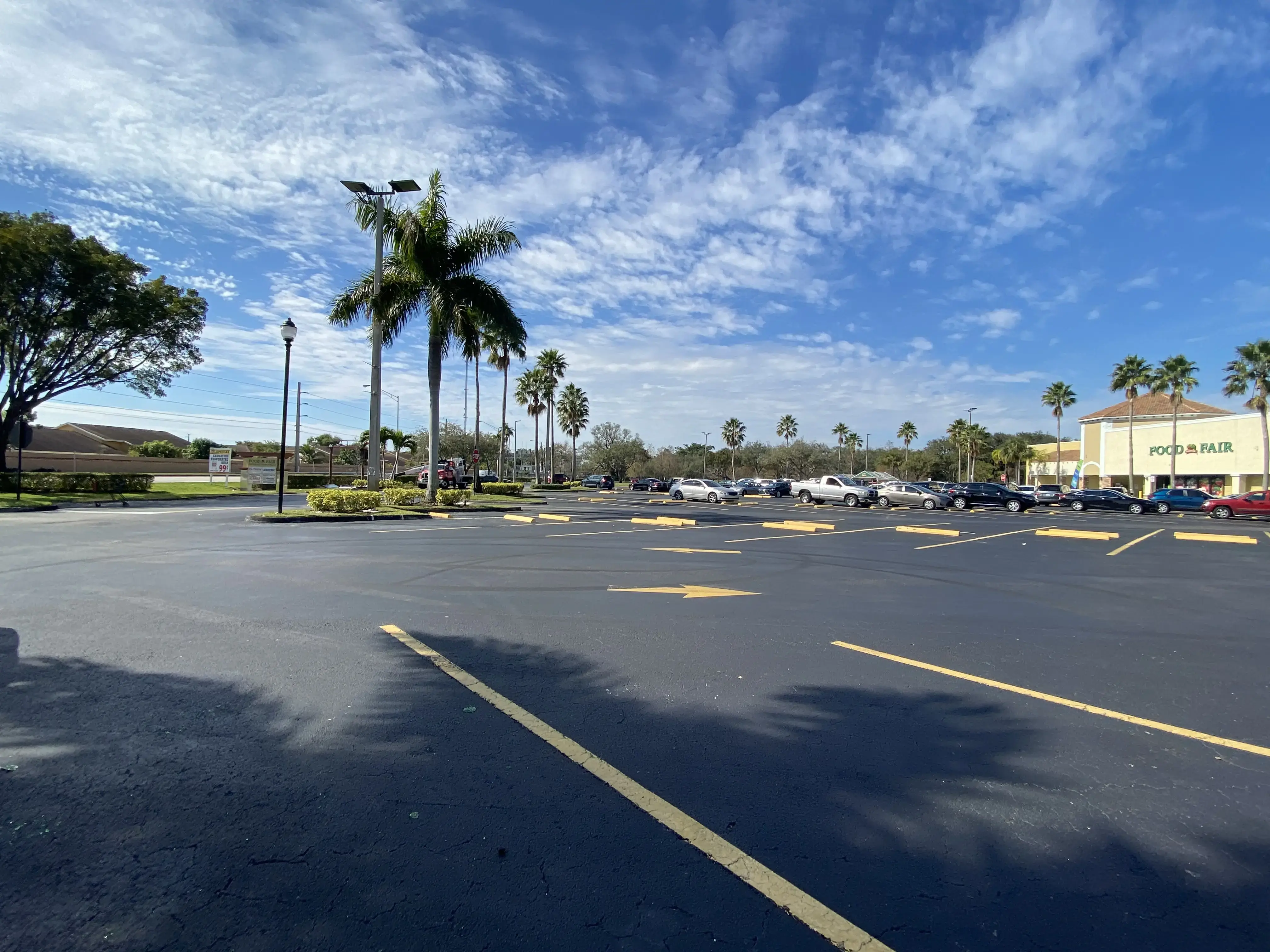 County Line Laundromat - Image 16