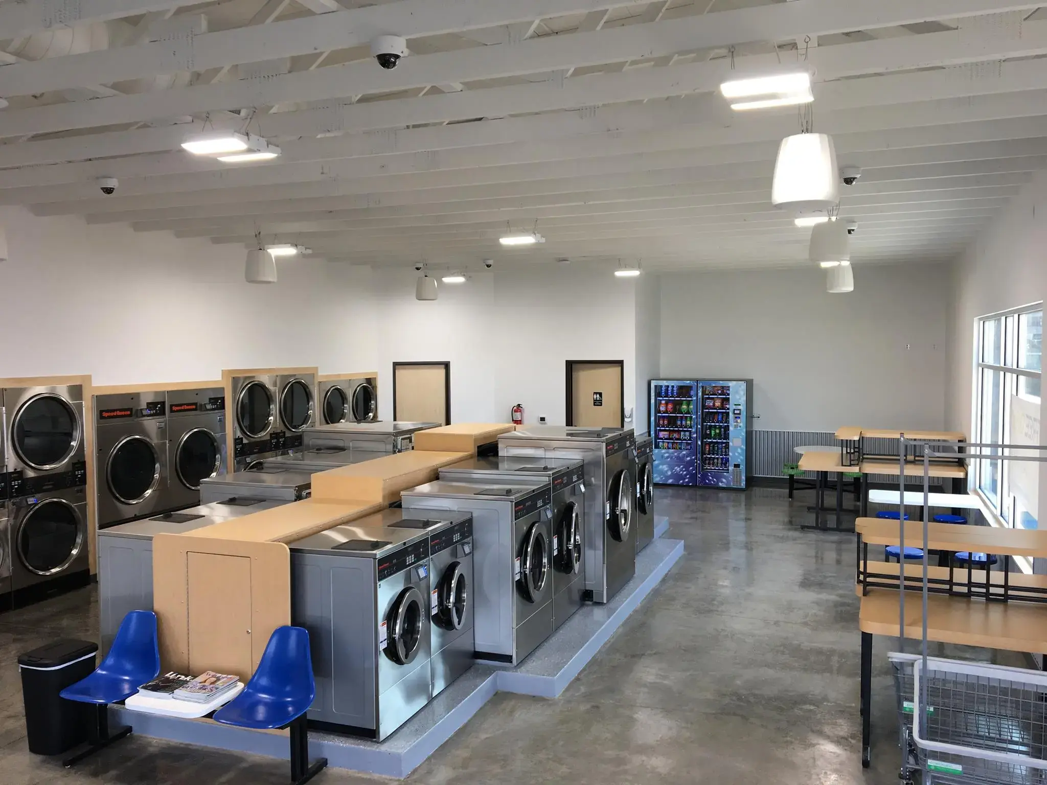 County Seat Laundry thumbnail 19