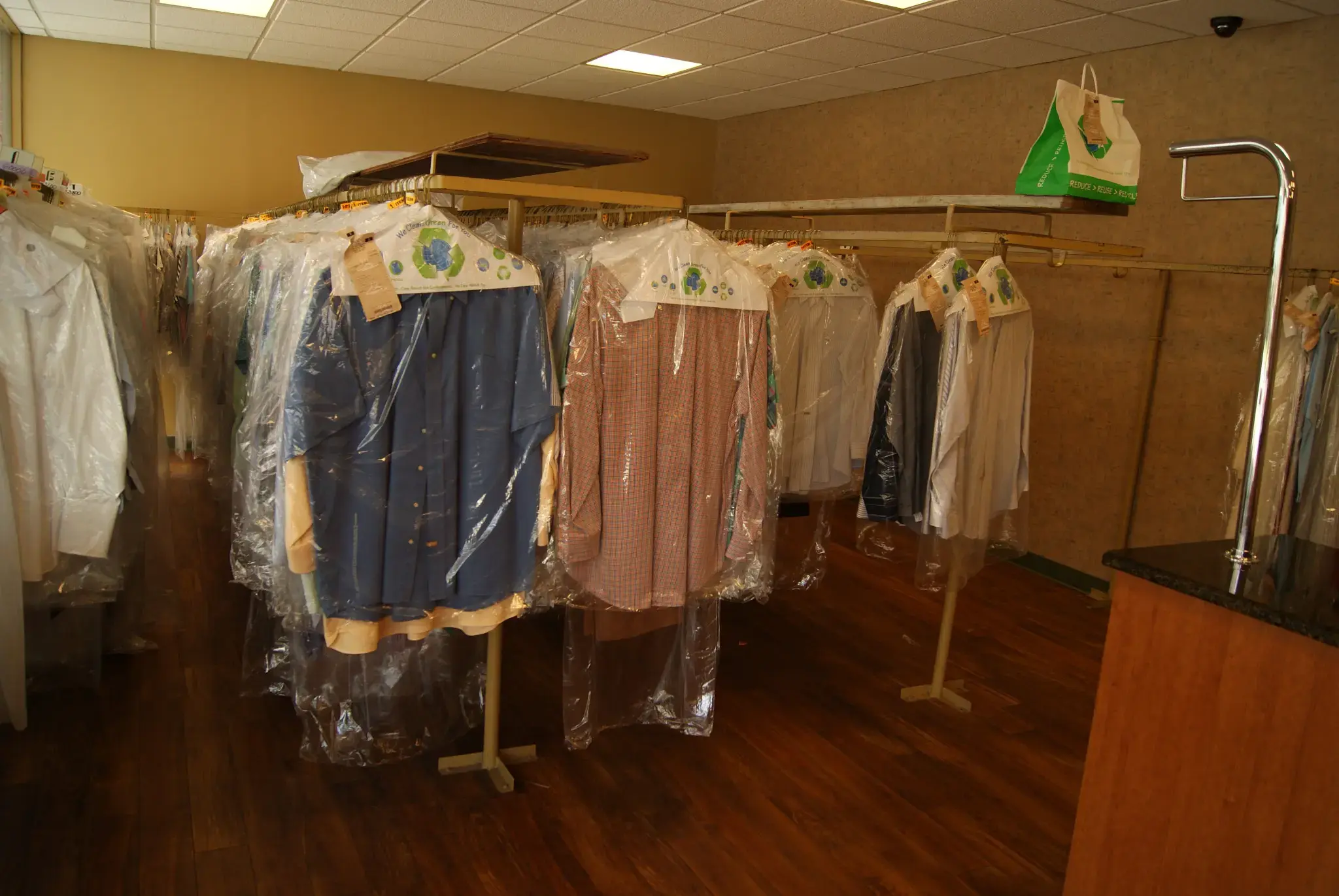 Courtesy Cleaners Sarasota thumbnail 2