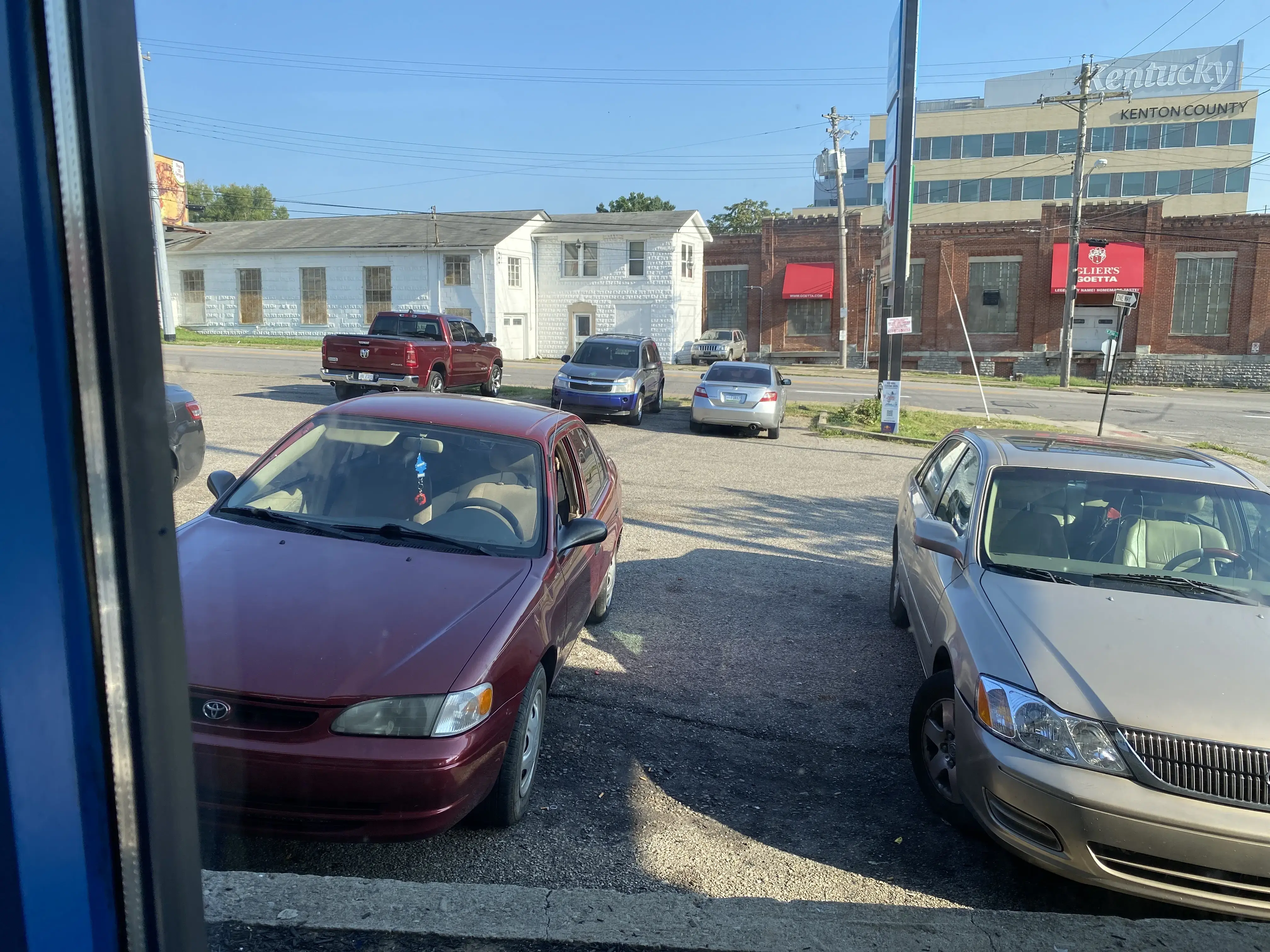 Covington Laundromat thumbnail 7