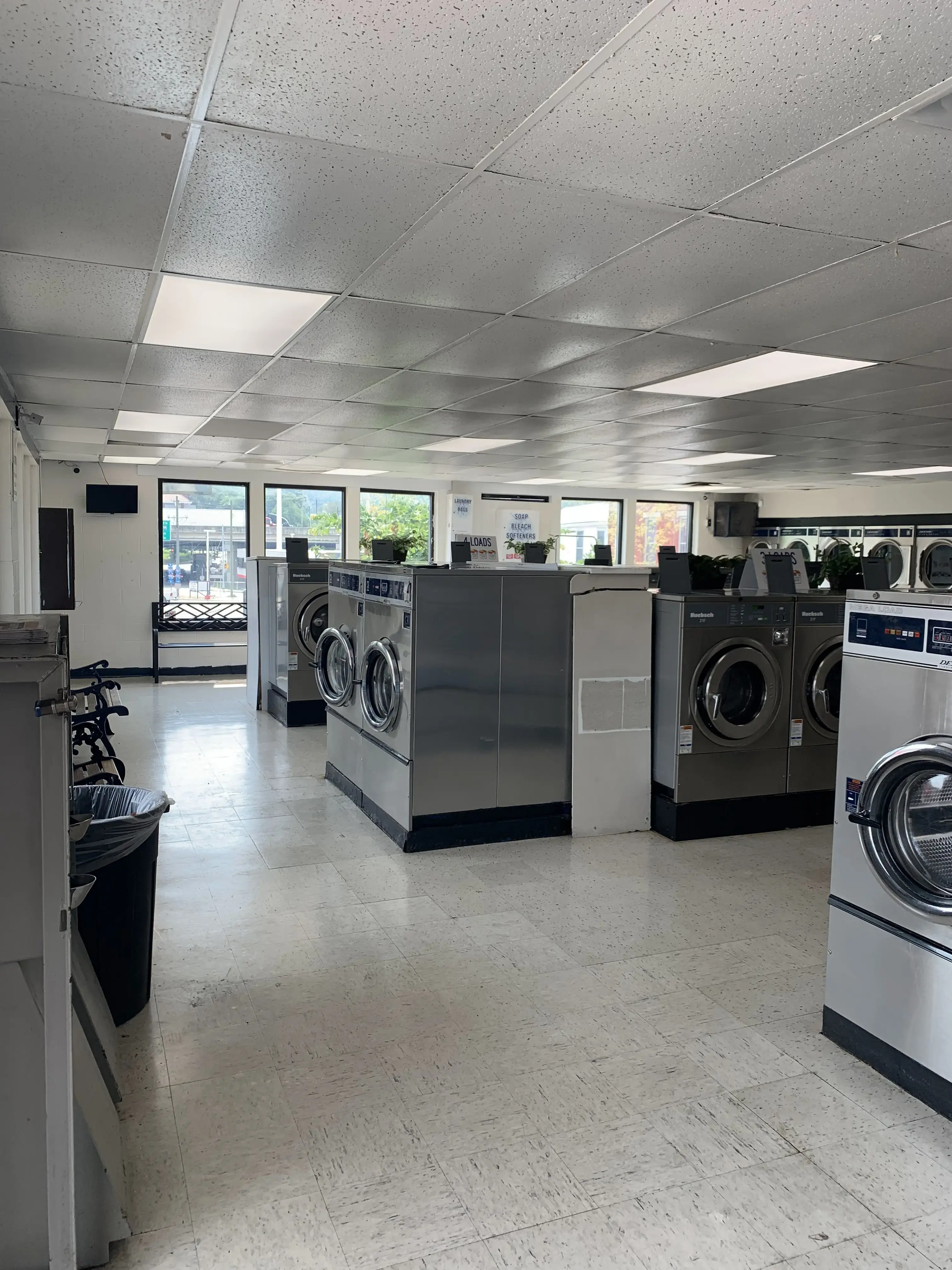 Covington Laundromat - Image 18