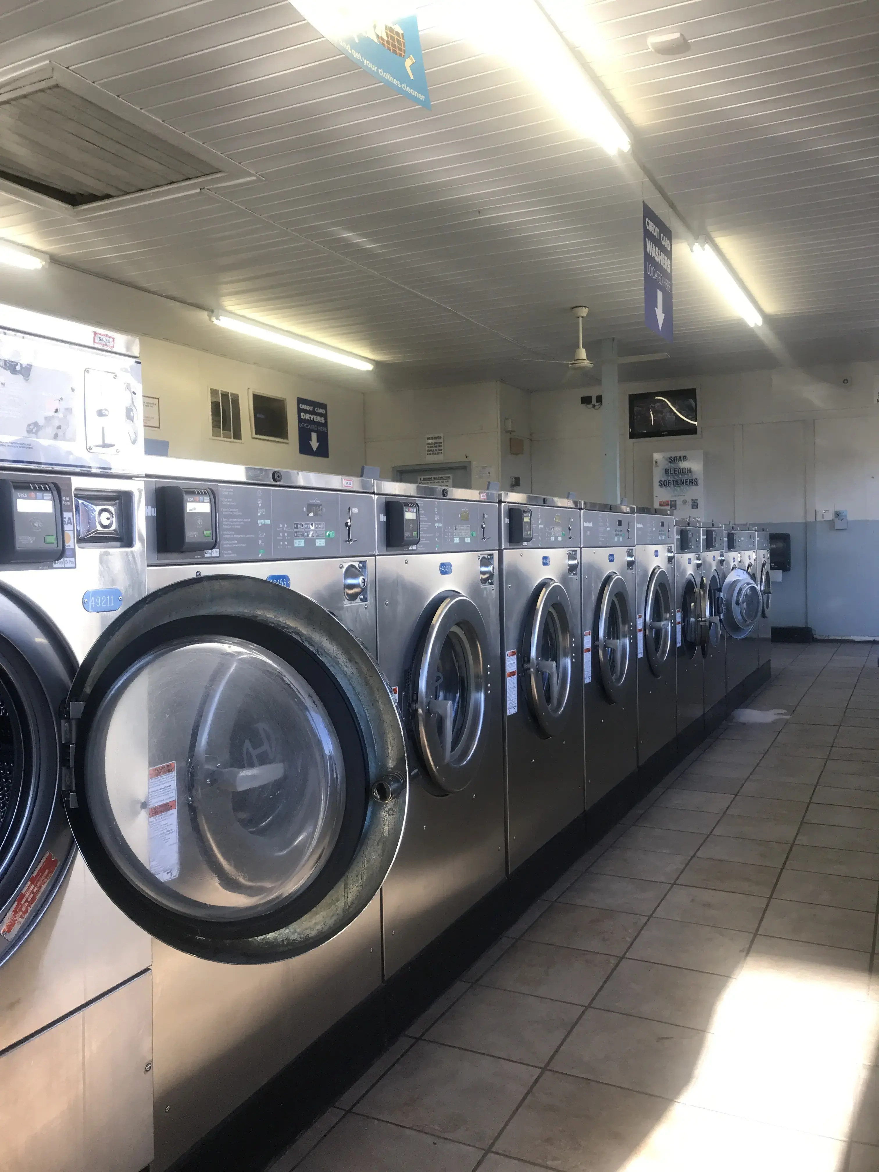 Covington Laundry Land Laundromat thumbnail 11
