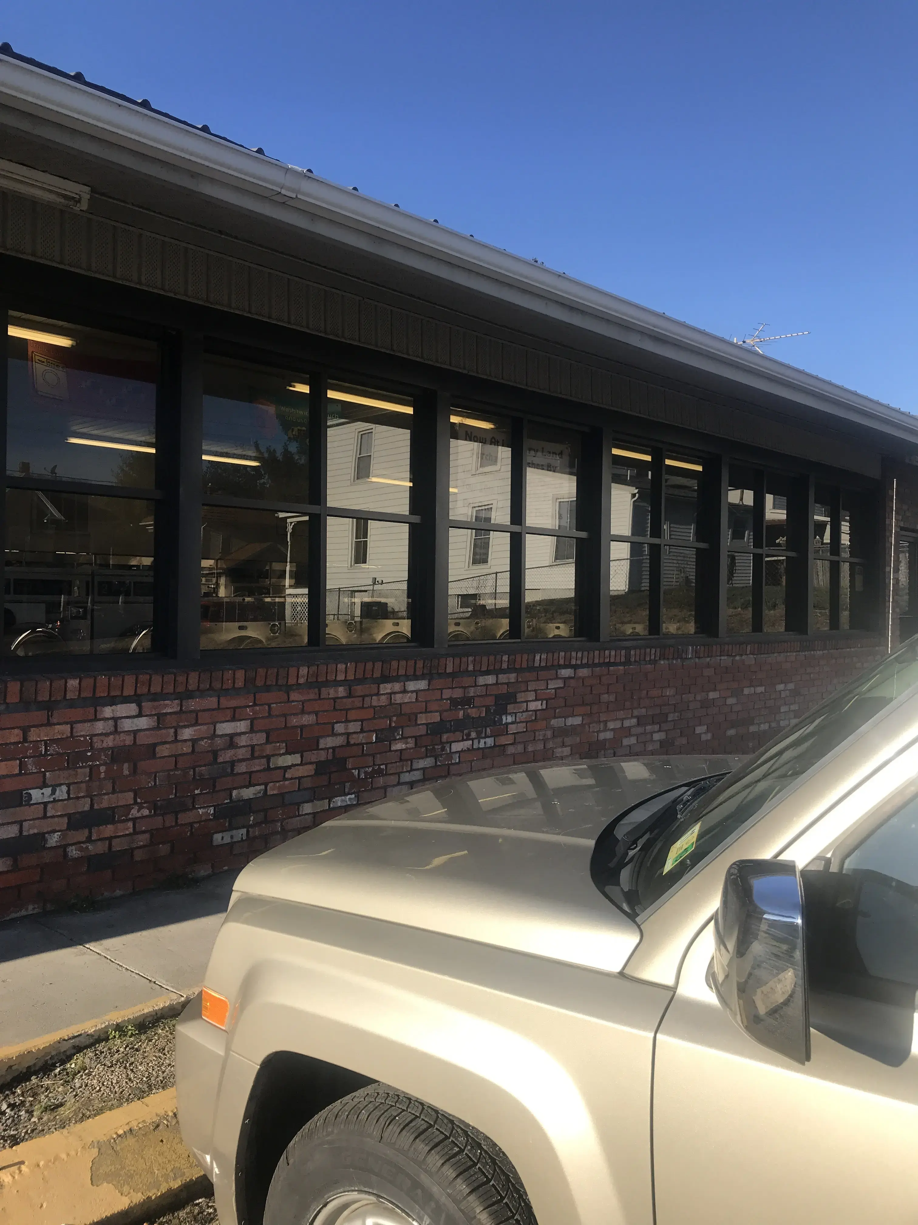 Covington Laundry Land Laundromat - Image 3