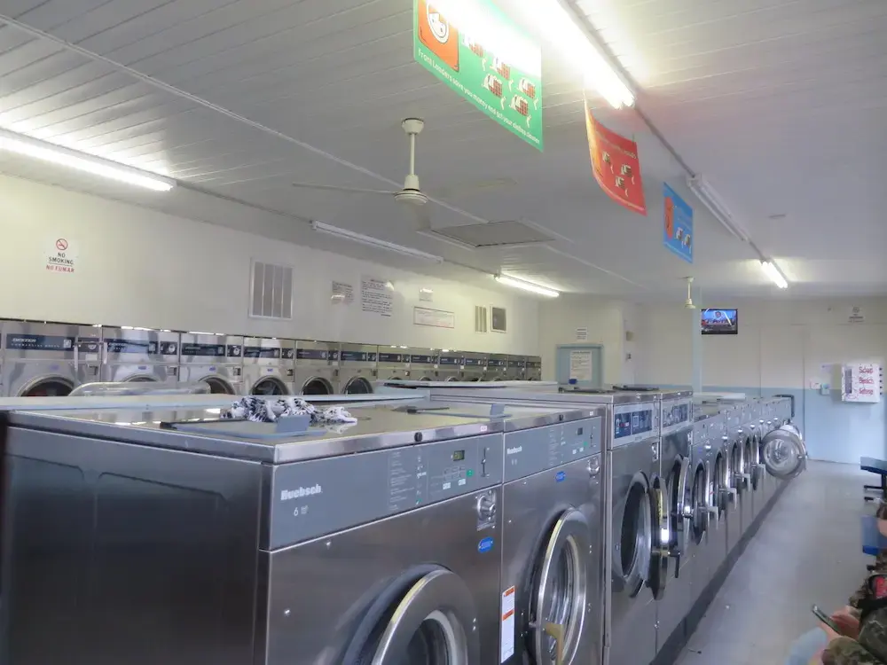 Covington Laundry Land Laundromat - Image 10