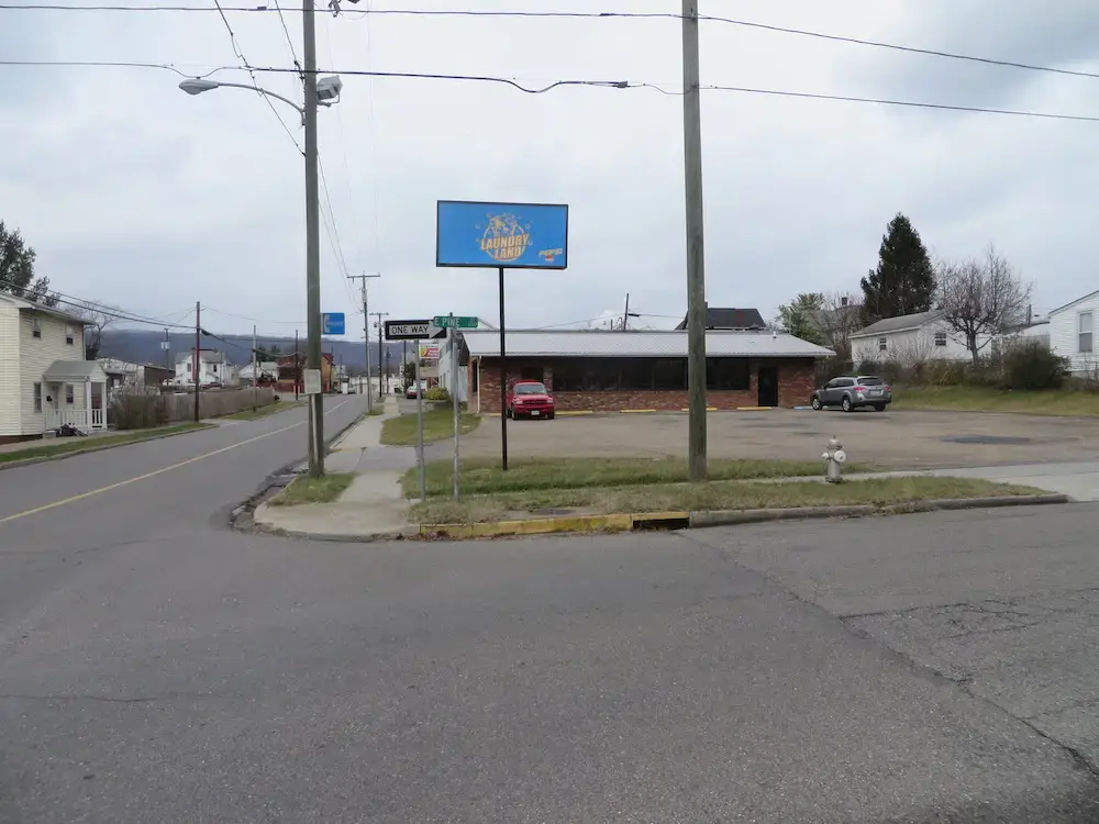 Covington Laundry Land Laundromat thumbnail 8