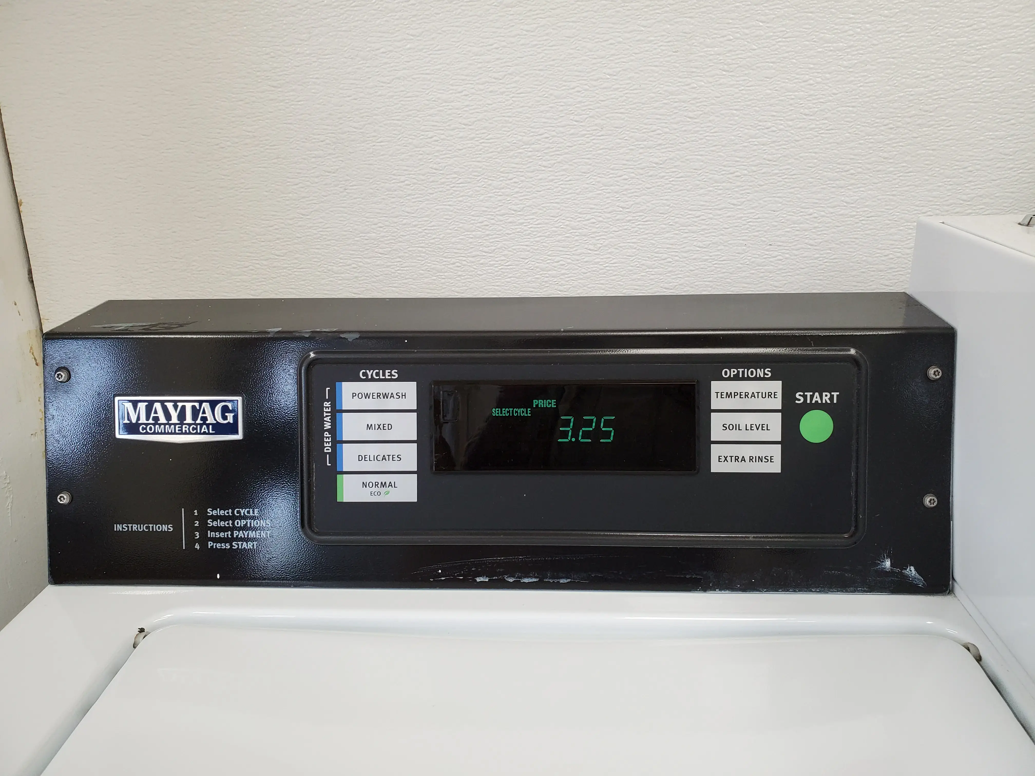 Cow Hollow Laundromat - Image 17