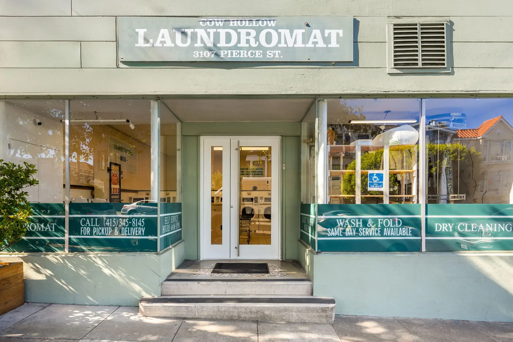 Cow Hollow Laundromat thumbnail 1