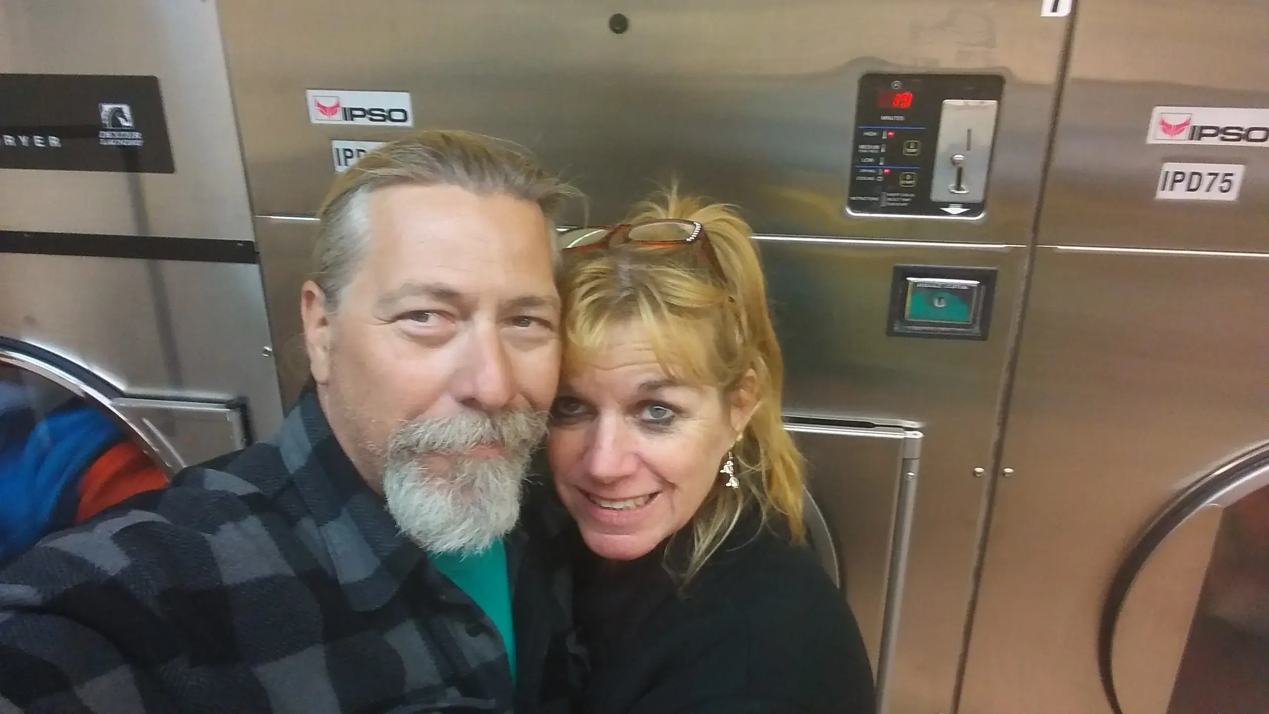 Cowell's Cleaners &Laundromat & Car Wash thumbnail 16