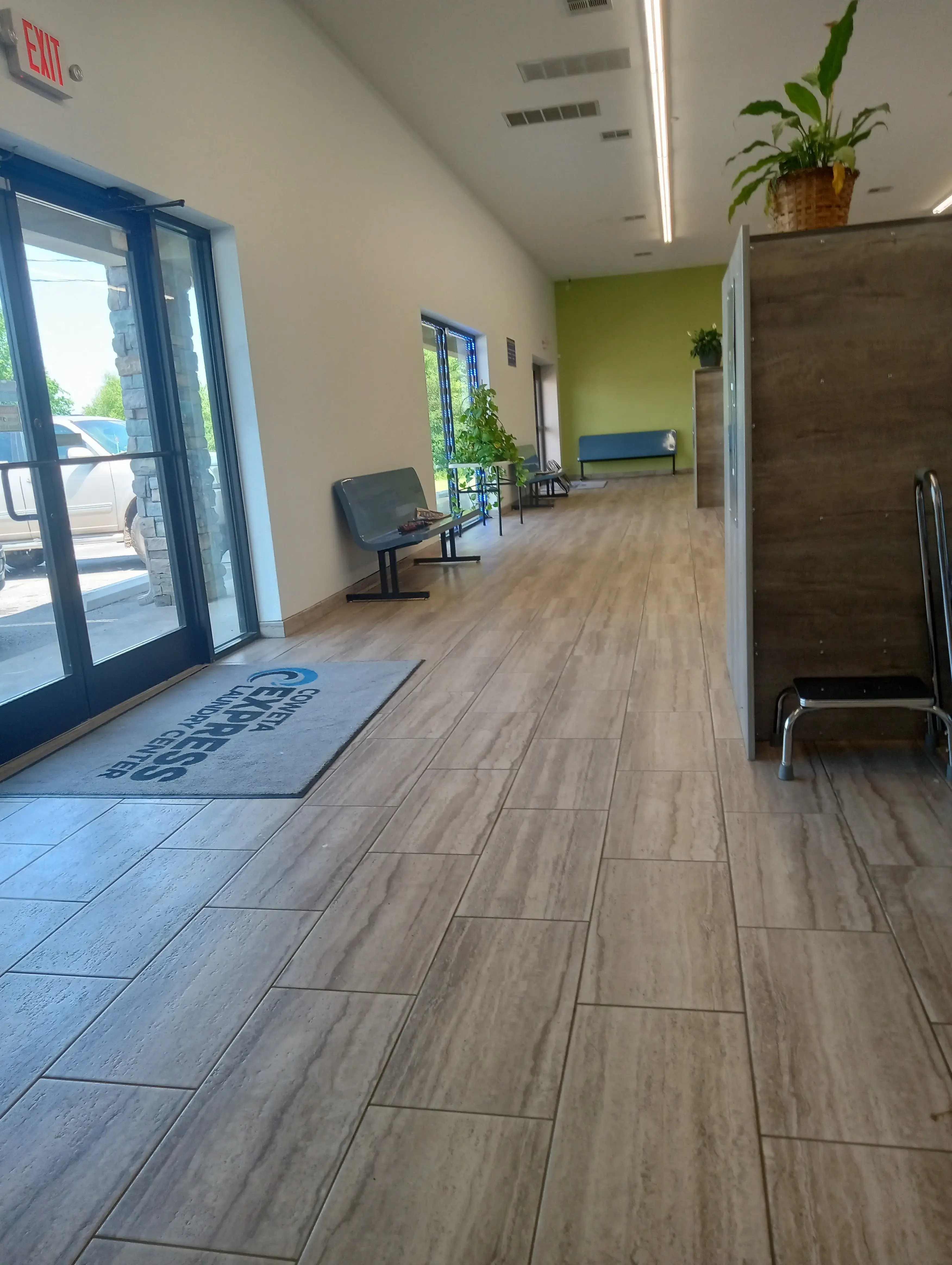 Coweta Express Laundry Center - Image 9