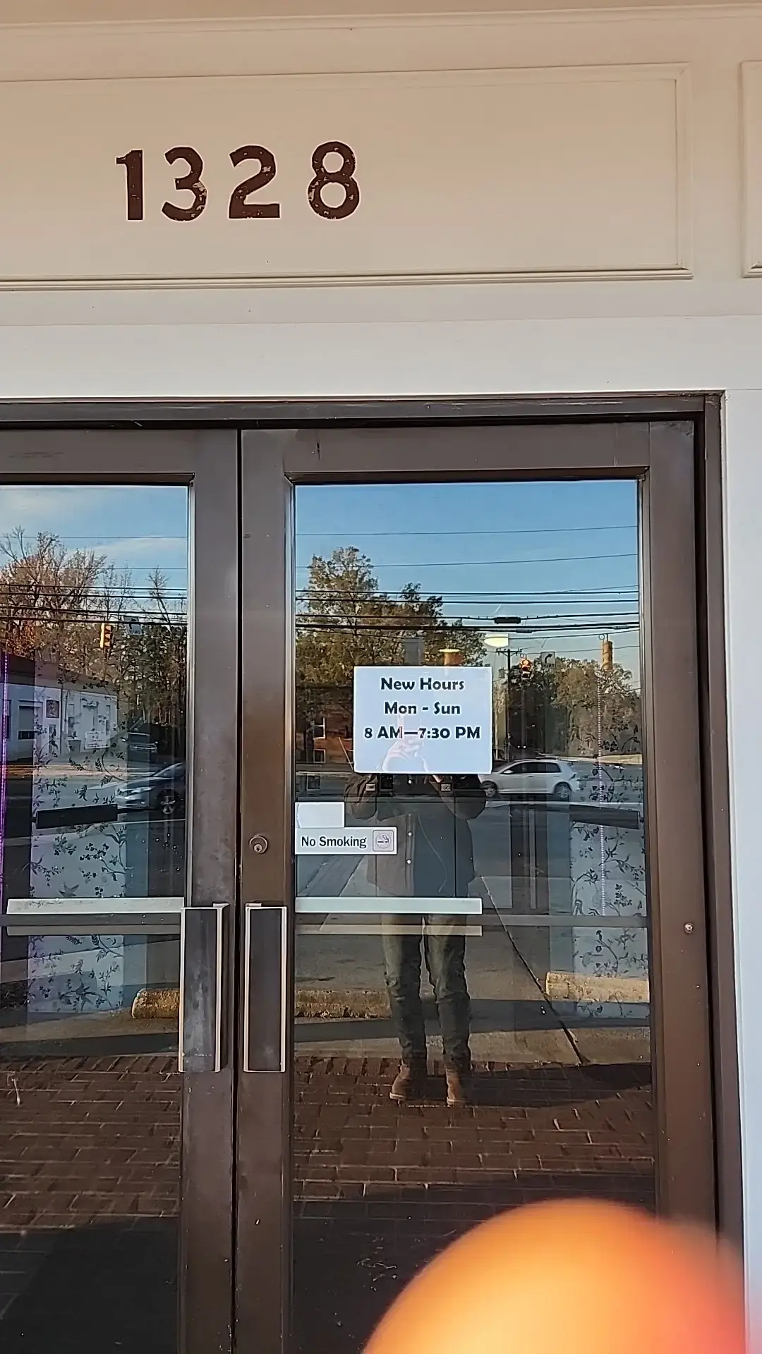 Coy's Laundromat - Image 6